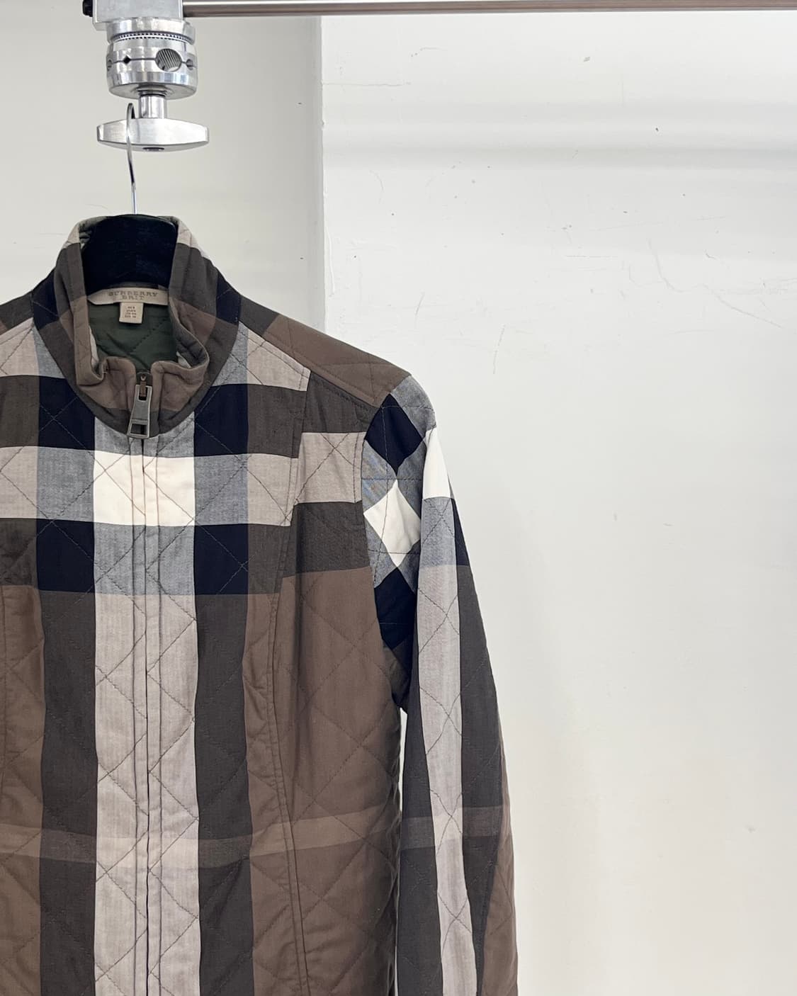 버버리 브릿 퀼티드 플라드 번 자켓 상품이미지4
