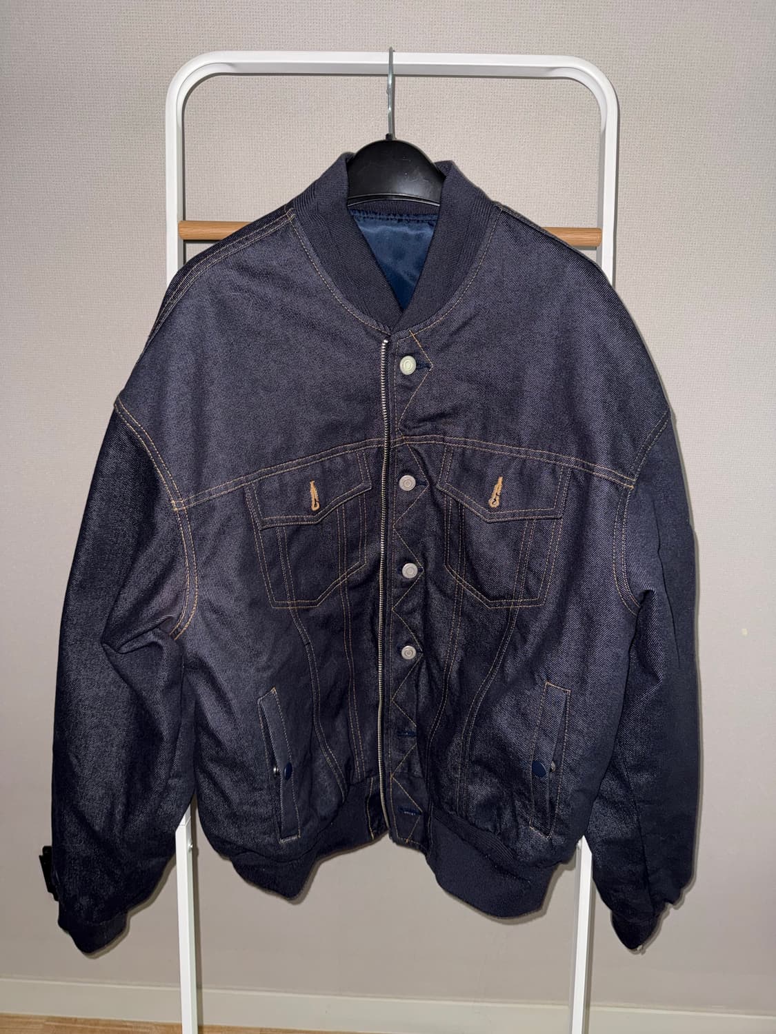 누아클레 유니섹스 리버시블 데님 MA-1 점퍼 네이비 상품이미지1