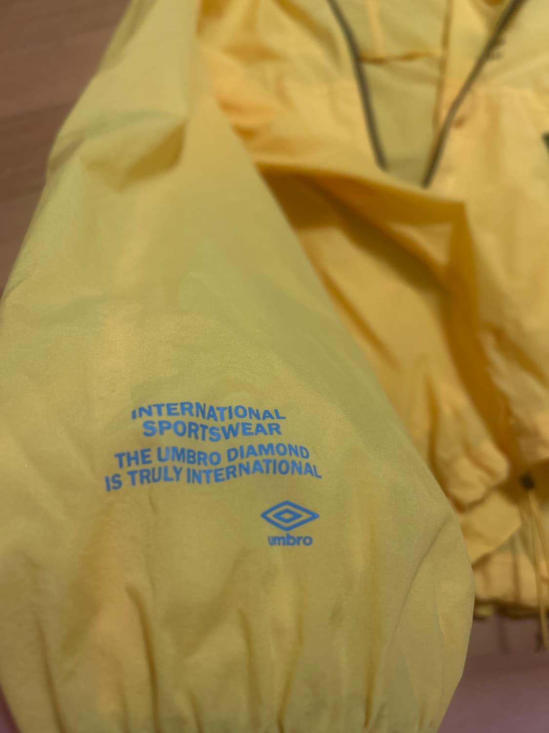 엄브로 바람막이 상품이미지5