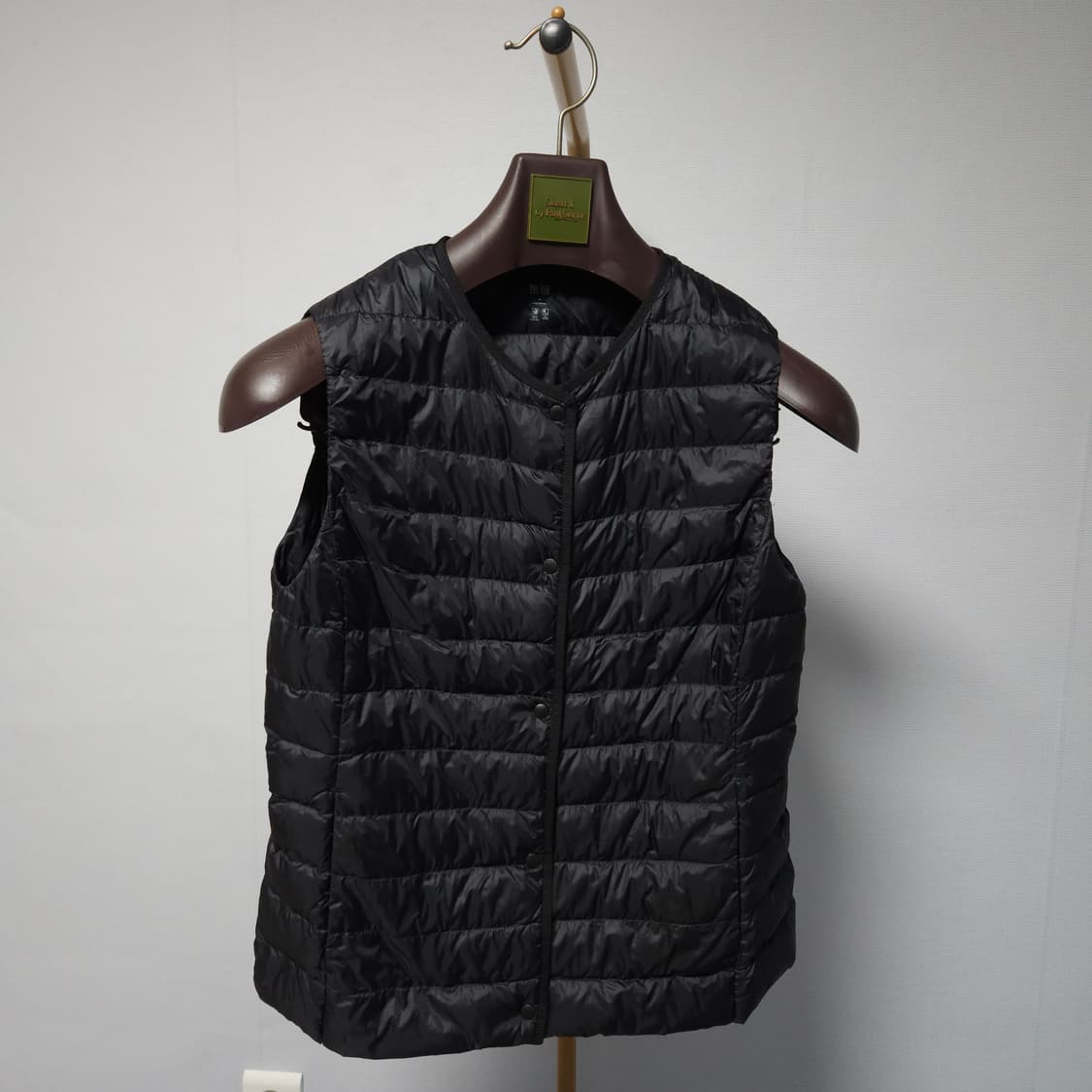 M ) 유니클로 여성 경량 패딩 조끼 상품이미지2