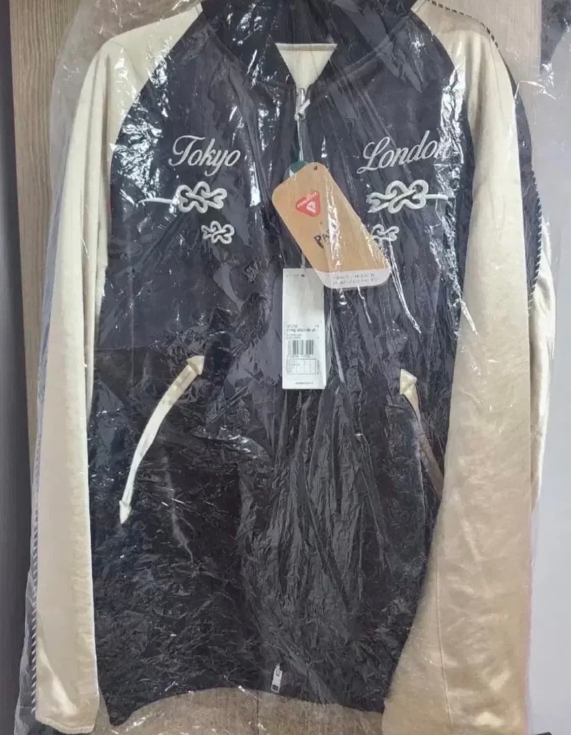 [L] 팔라스 y3 리버서블 수베니어 자켓(스카쟌) 상품이미지1