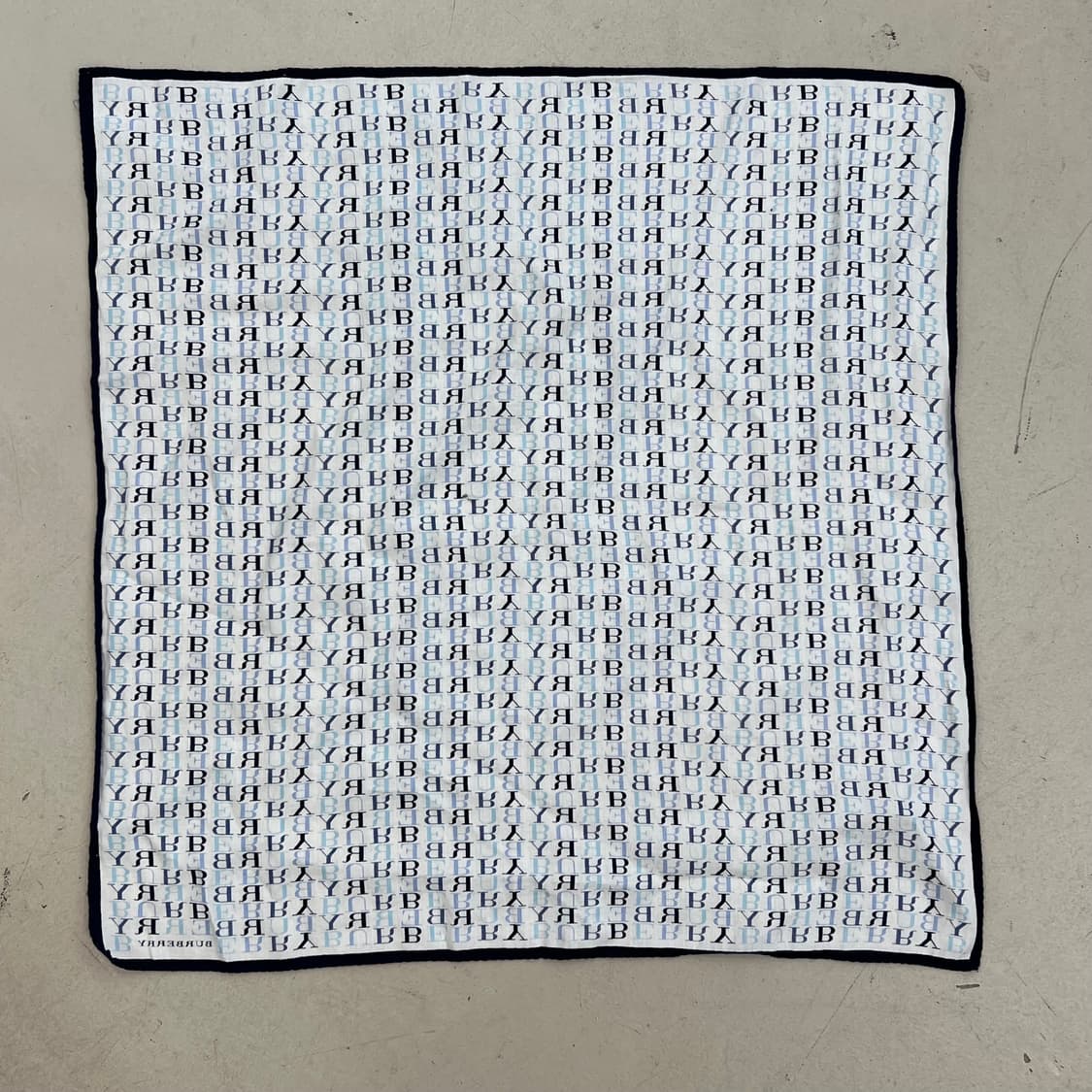 버버리 로고 손수건 r4021 상품이미지3