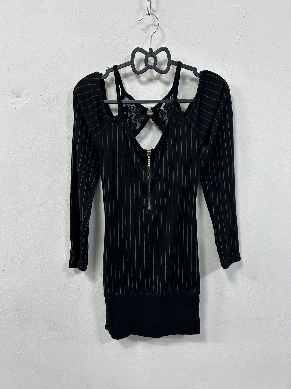 [LA*BUS] 오네갸루 골드 스트라이프 오프숄더 롱슬리브 상품이미지5