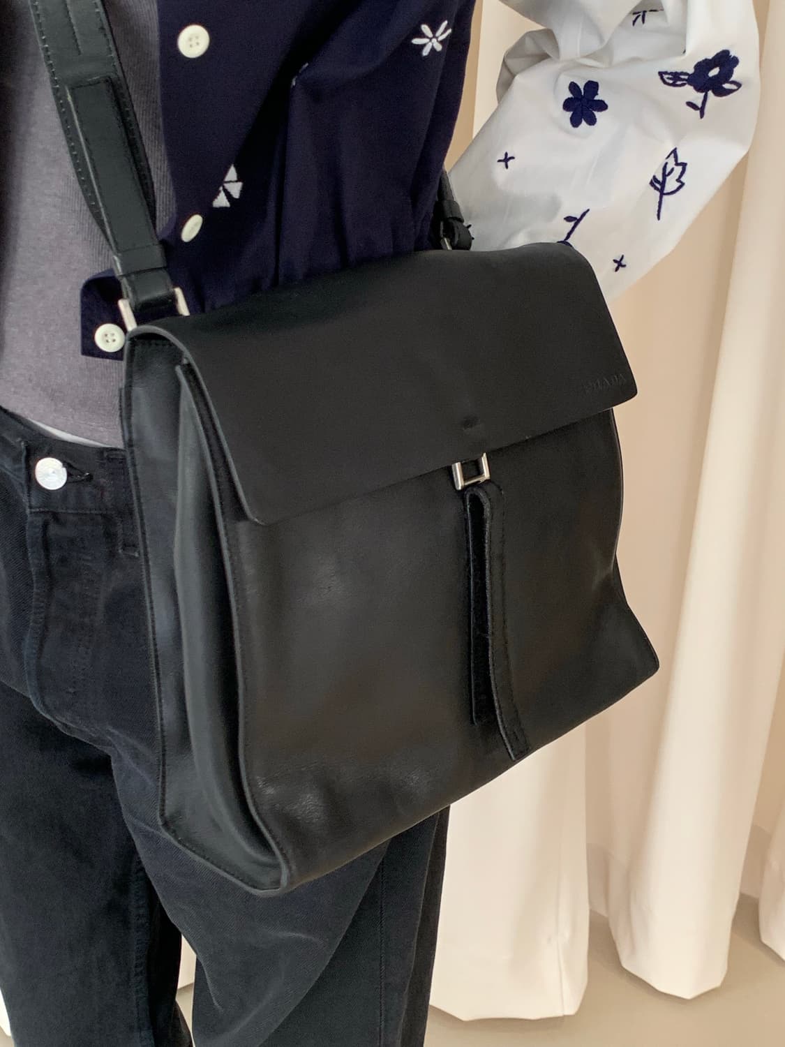 90's "PRADA" Leather Cross Bag (rare) 상품이미지5