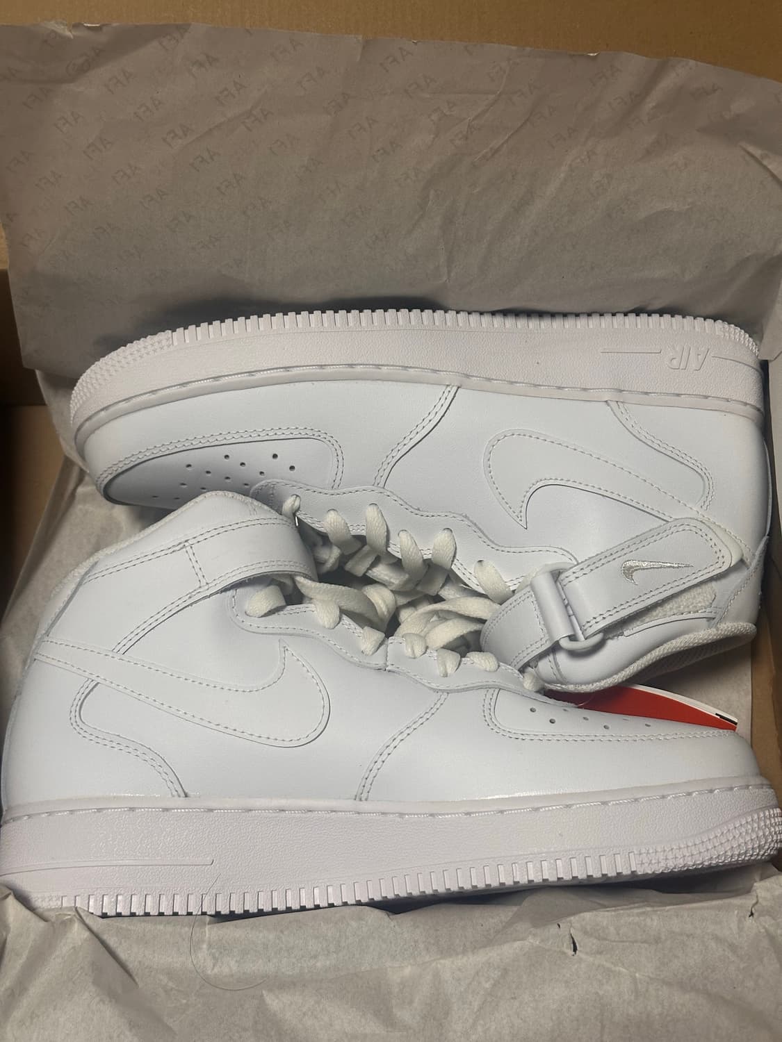 우먼스 나이키 에어포스 미드 화이트 상품이미지1