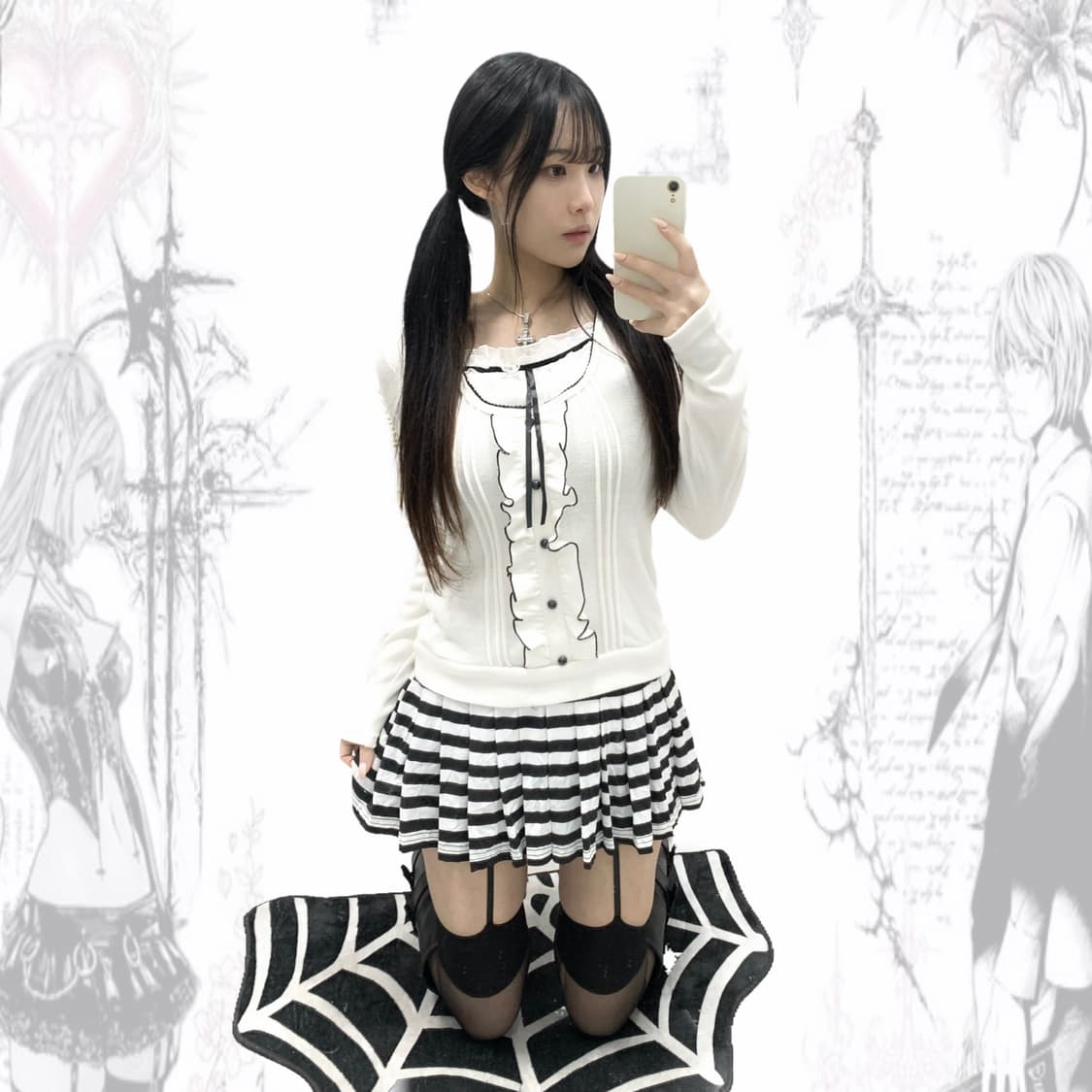 [INTERLAGOS] 공겜여주 무채색 로걀 탑 상품이미지1