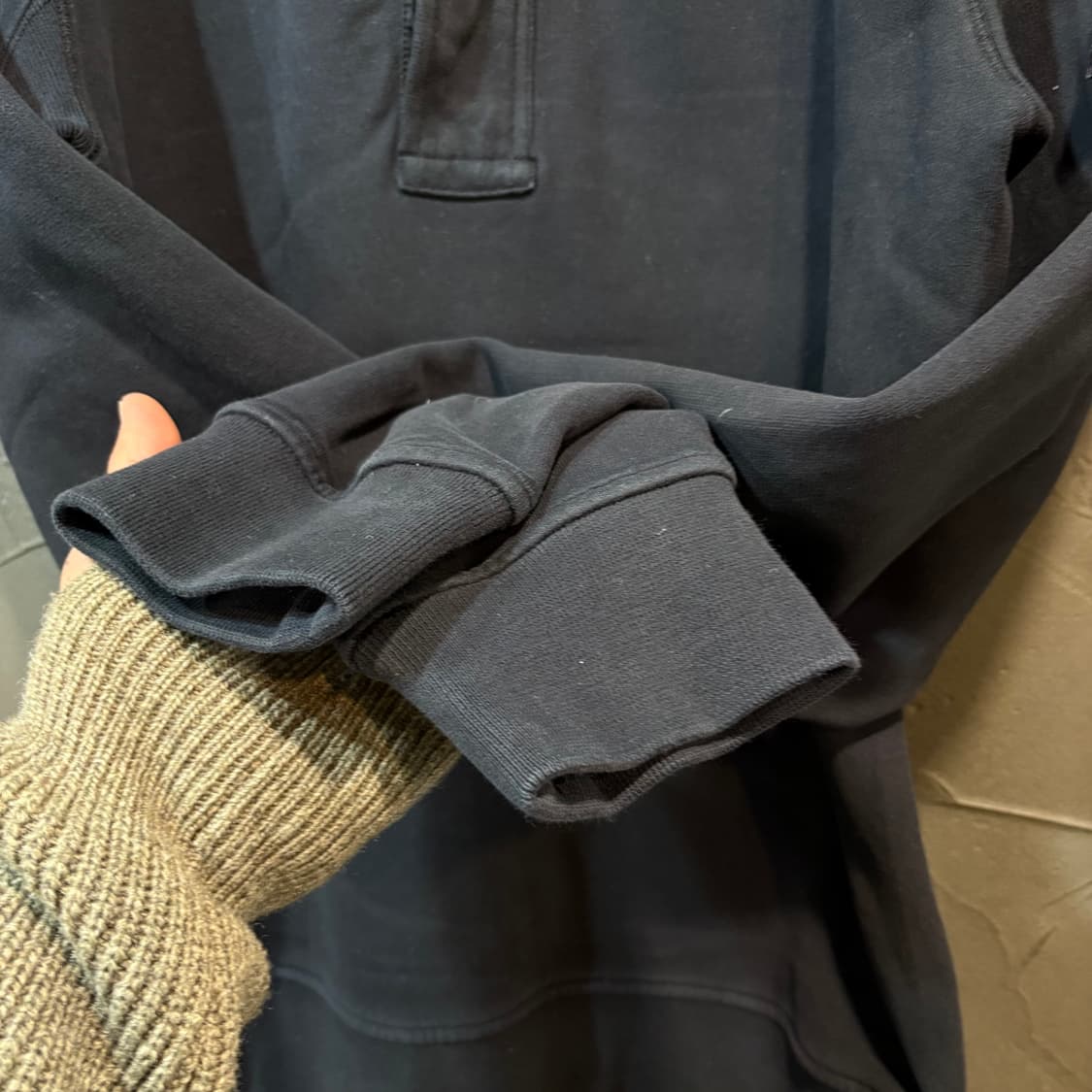 [M] STONE ISLAND 스톤아일랜드 반집업 스웻 셔츠 상품이미지4