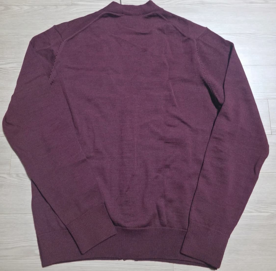 메종키츠네 가디건 M 팝니다. 백화점 판 상품이미지3