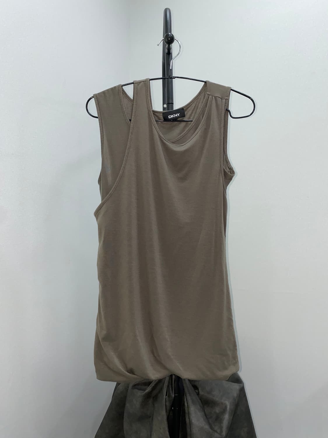 DKNY Draped Asymmetric Tank Top 상품이미지1