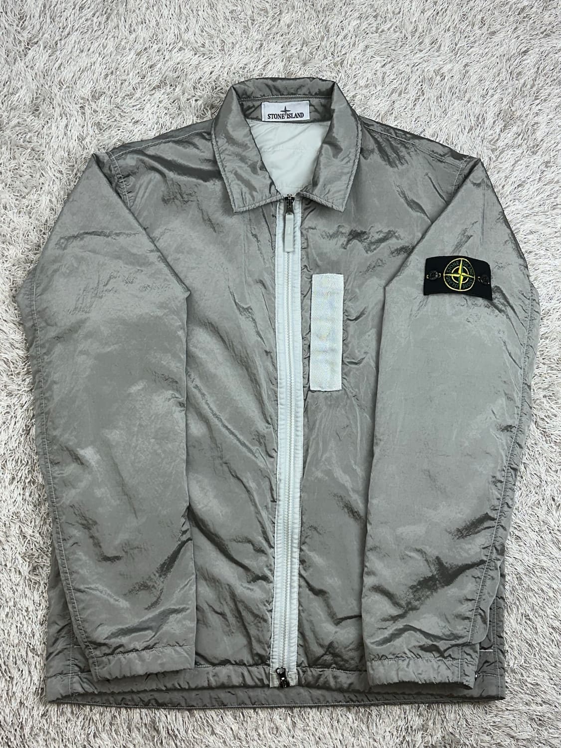 [M] 정품 스톤아일랜드 22FW 나일론메탈 프리마로프트 자켓 펄그레이 상품이미지2