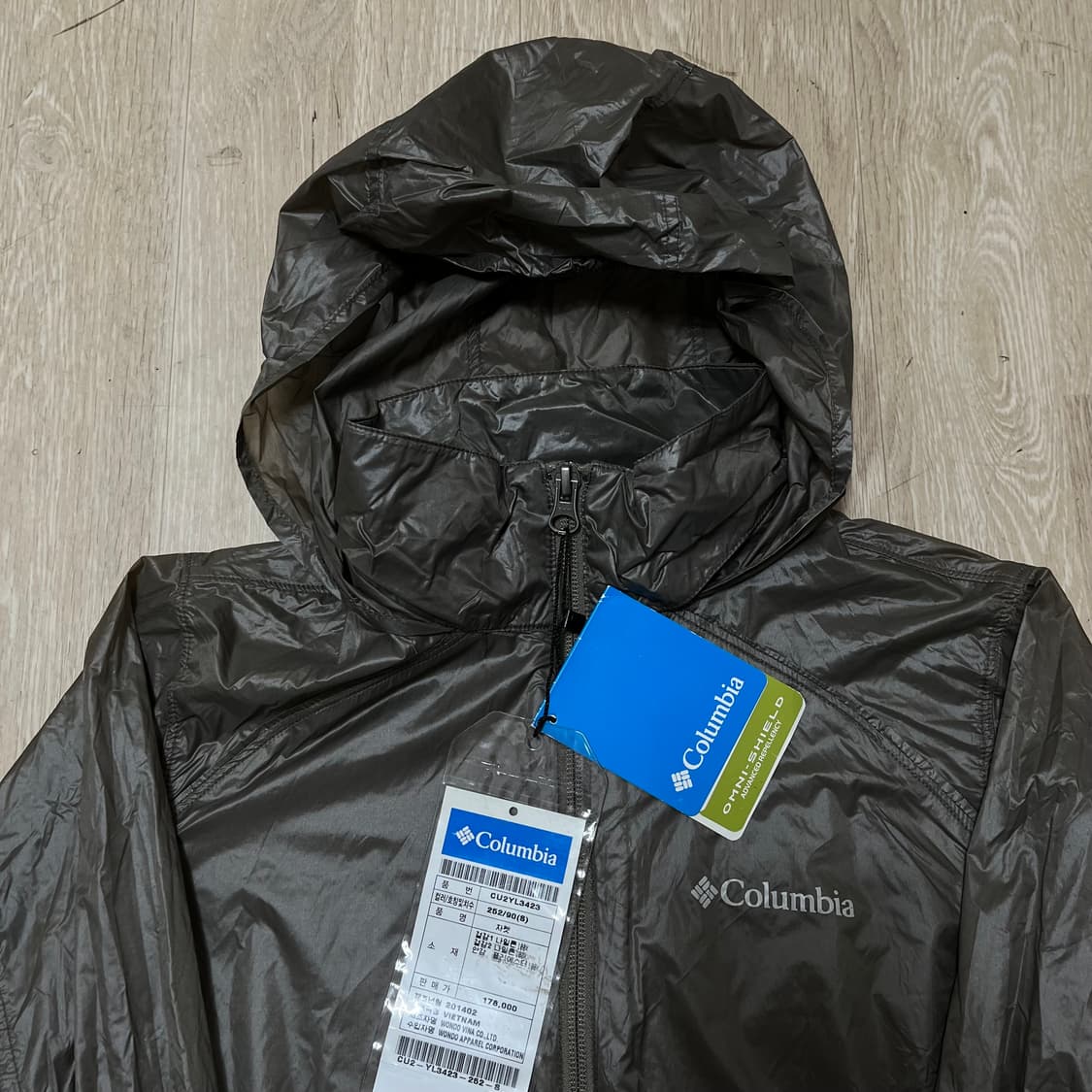 컬럼비아 여성 Omni-Shield 경량 바람막이 자켓 S/90 상품이미지2