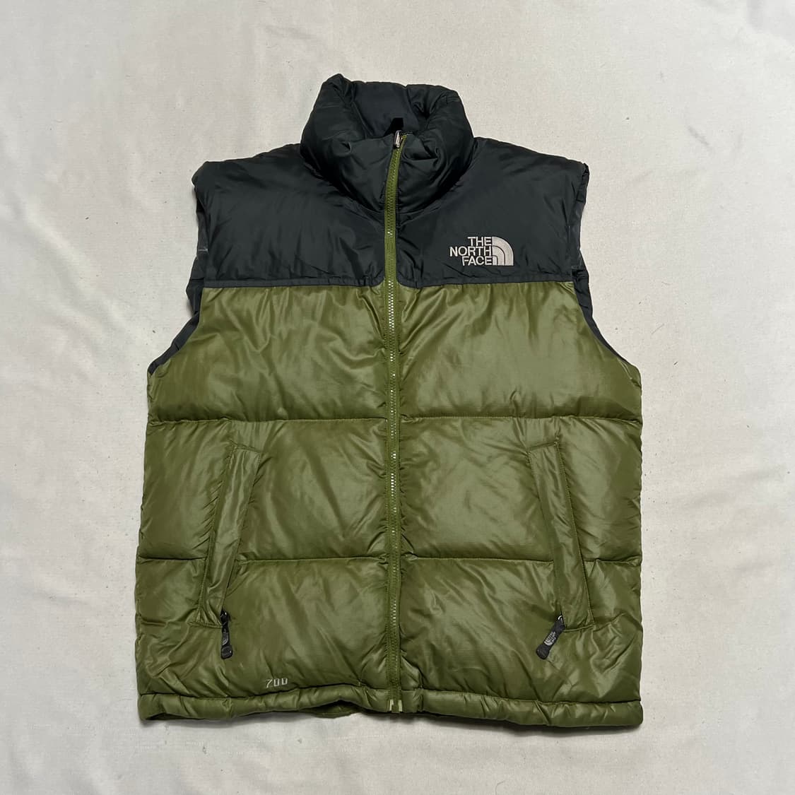95 노스페이스 눕시 700 카키 패딩 베스트 상품이미지2