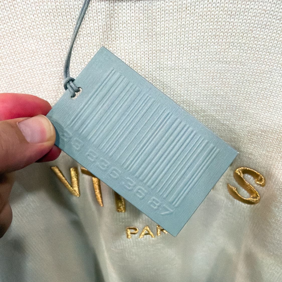 (정품/새상품) VTMNTS 베트멍 남성 오프화이트 골드 자수 울 니트  상품이미지5