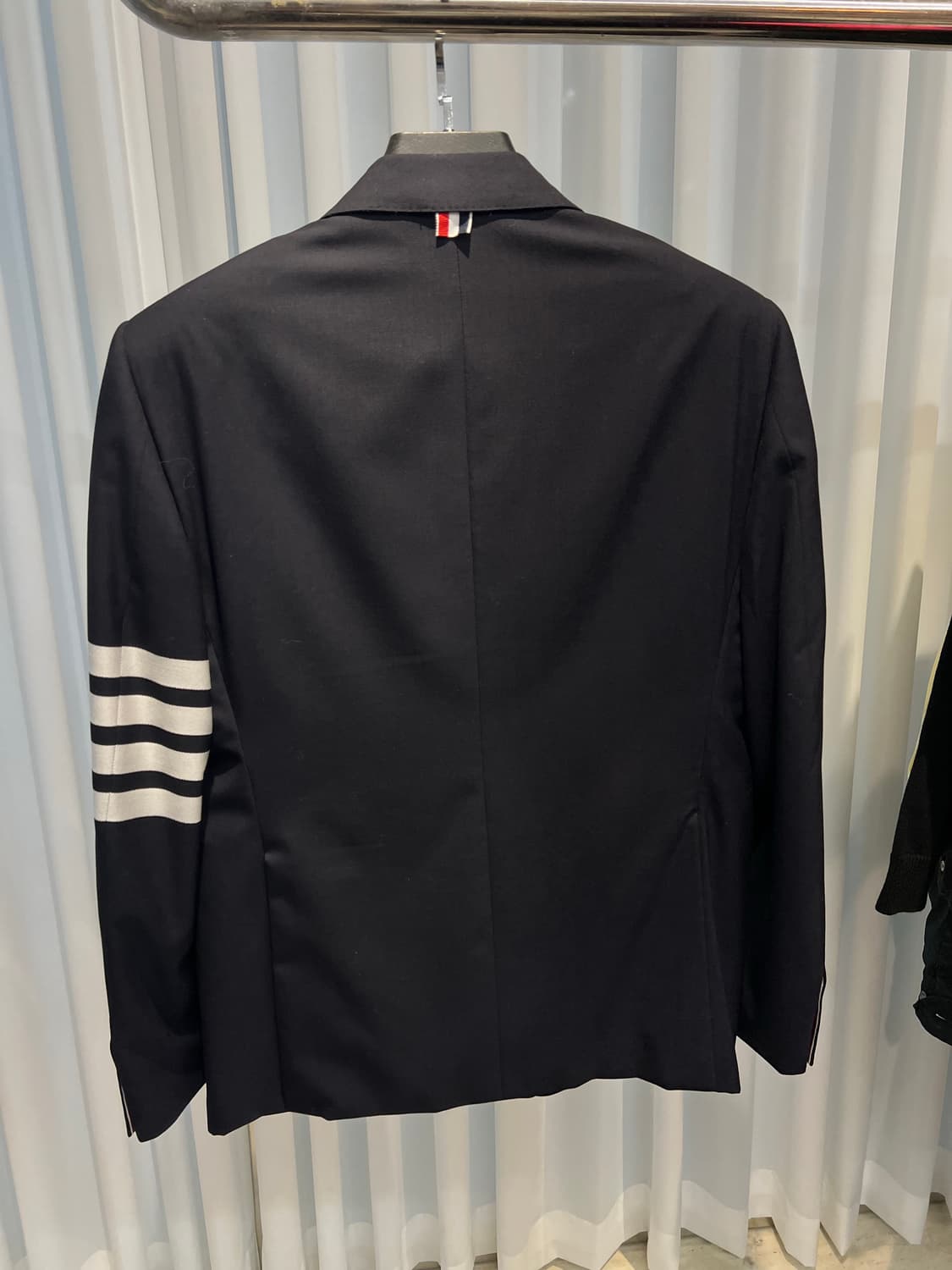 (3) 3회착용 톰브라운 사선 클래식 울 블레이져 자켓 네이비 금장 상품이미지6