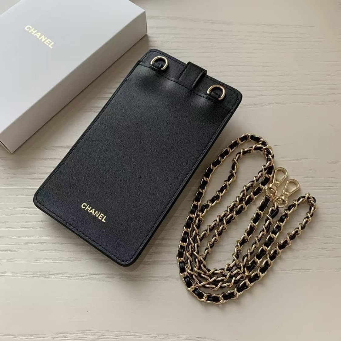 샤넬뷰티 코코크러쉬 폰 홀더 크로스백 블랙 상품이미지9