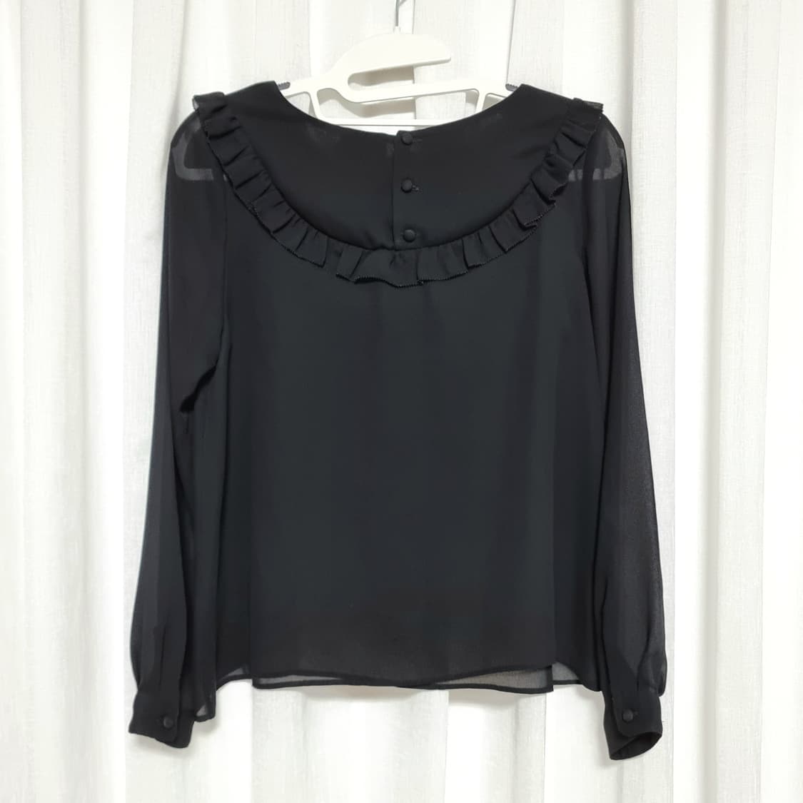 랑방온블루 프릴카라 시스루 블라우스 (55/표기38) 상태최상 상품이미지2