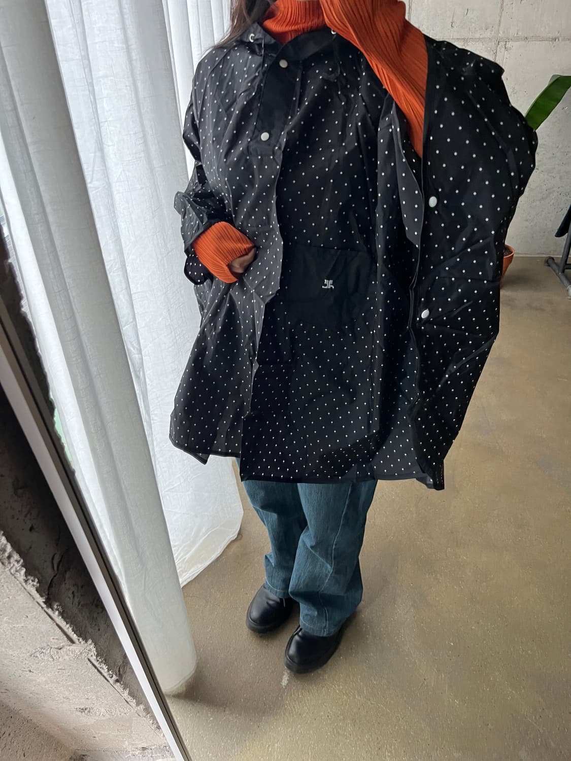 (Deadstock)00s Courreges 꾸레쥬 도트 레인코트 블랙 상품이미지3