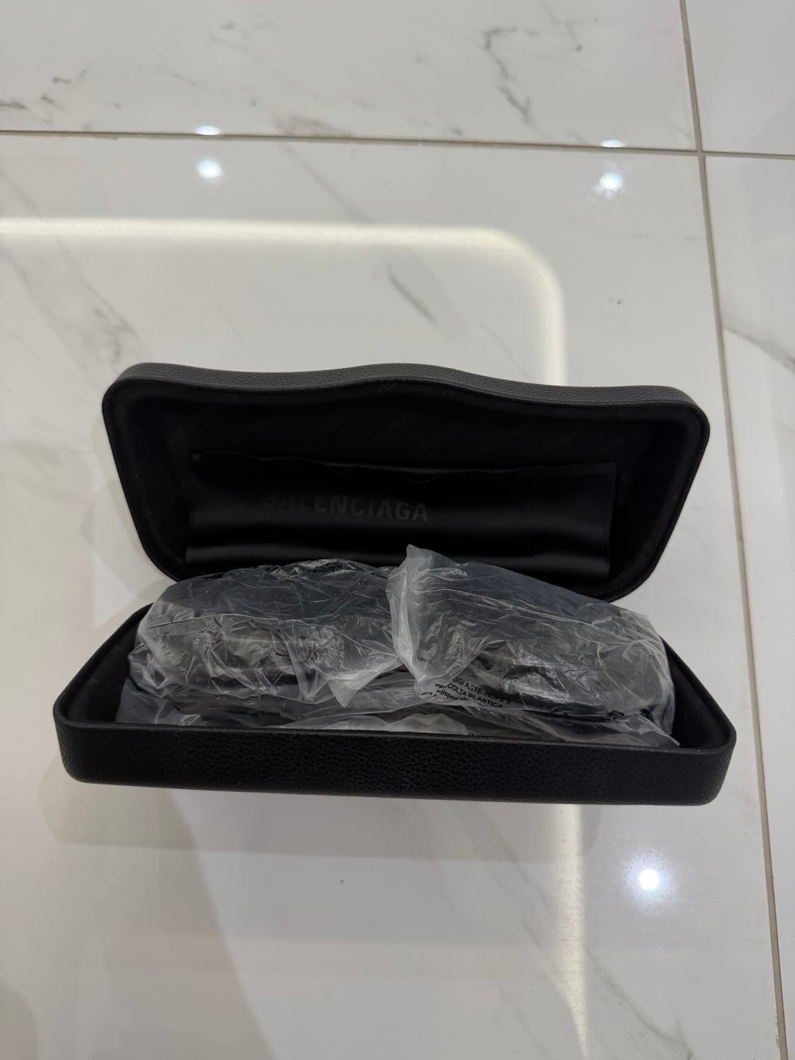 발렌시아가 Superbusy Round Sunglasses 상품이미지9