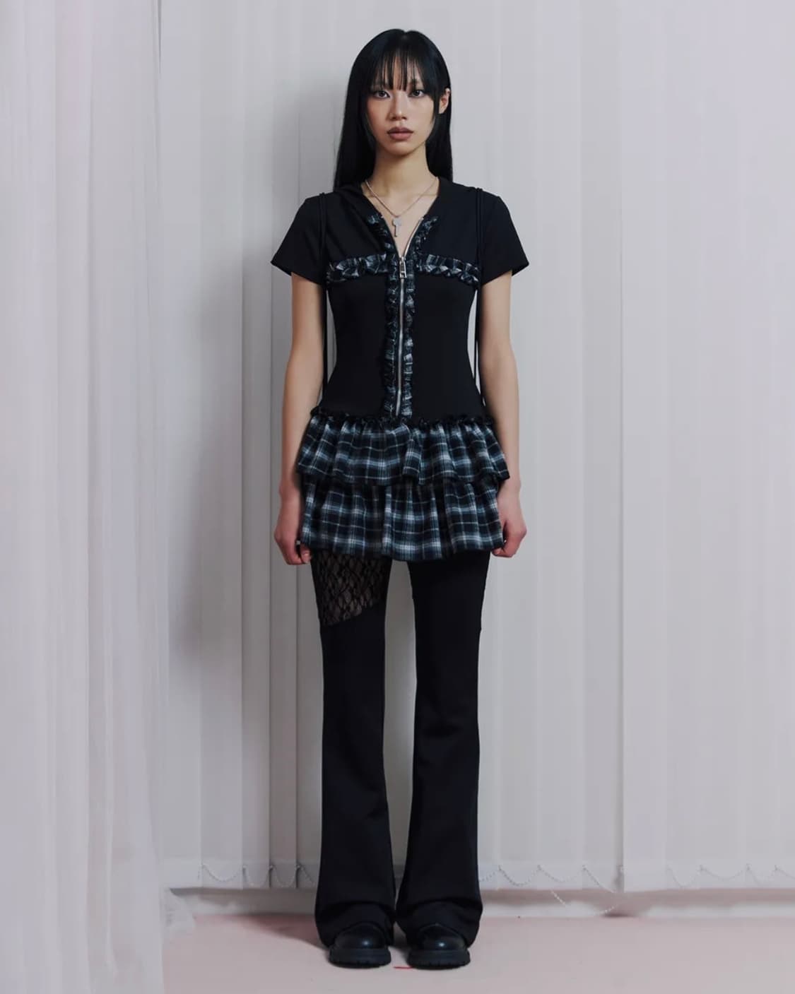 일리오 Black ruffle cross dress 상품이미지2
