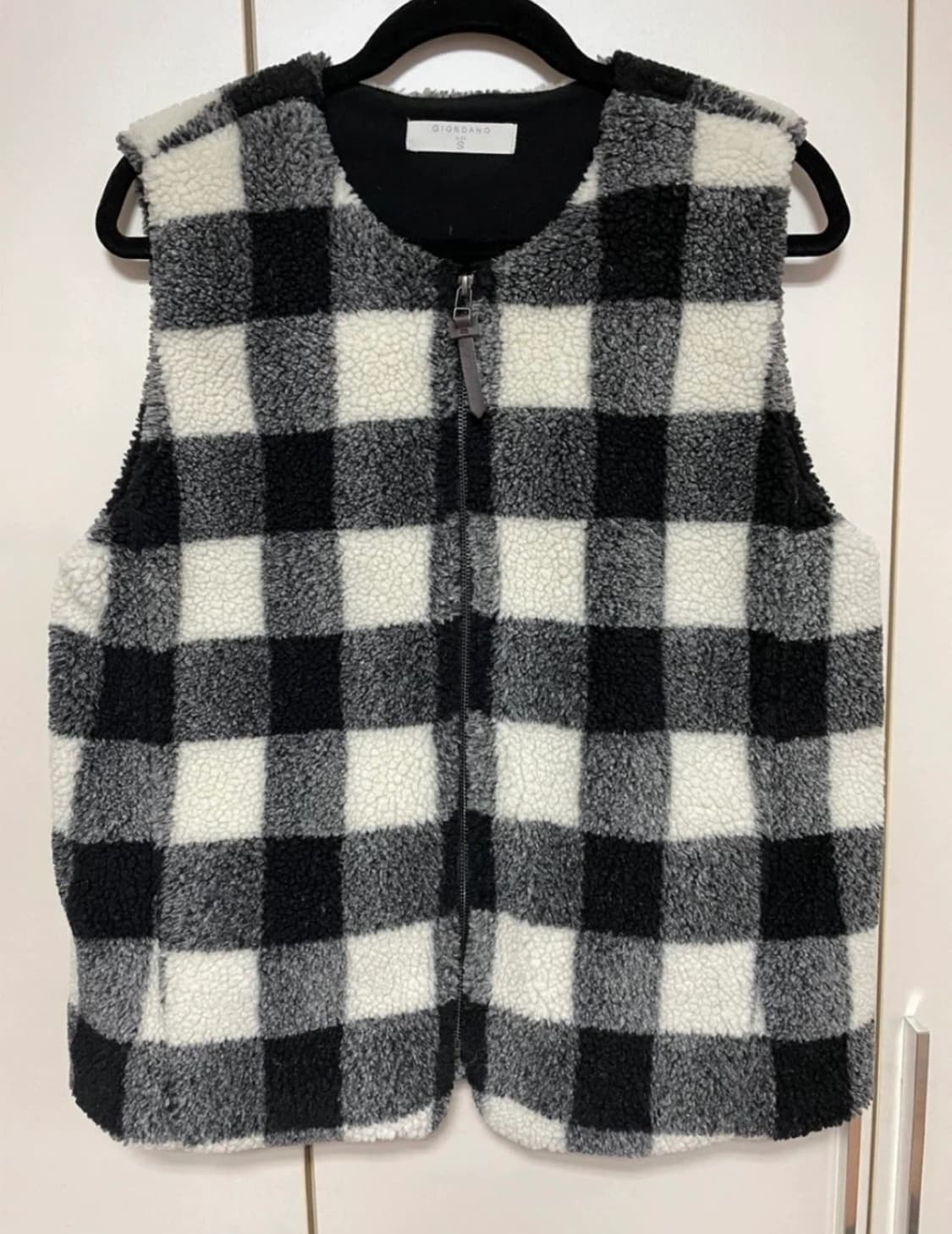 지오다노 체크 뽀글이 조끼 S 상품이미지1
