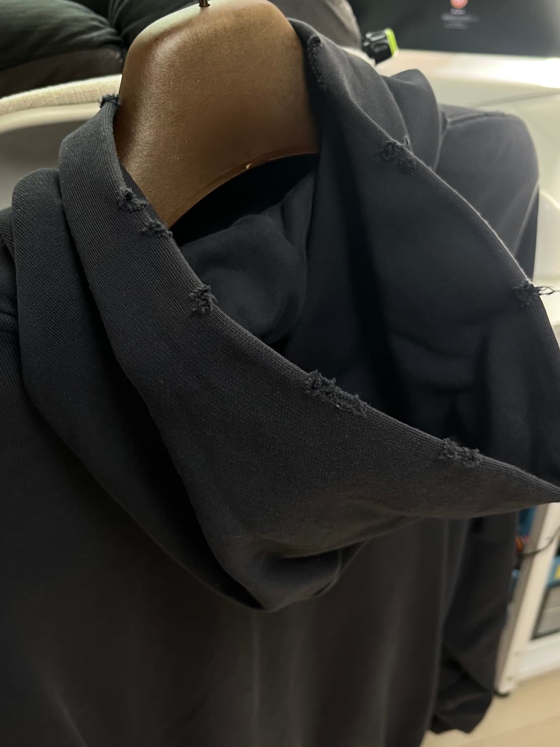 발렌시아가 비카인드후드 bekind 상품이미지4