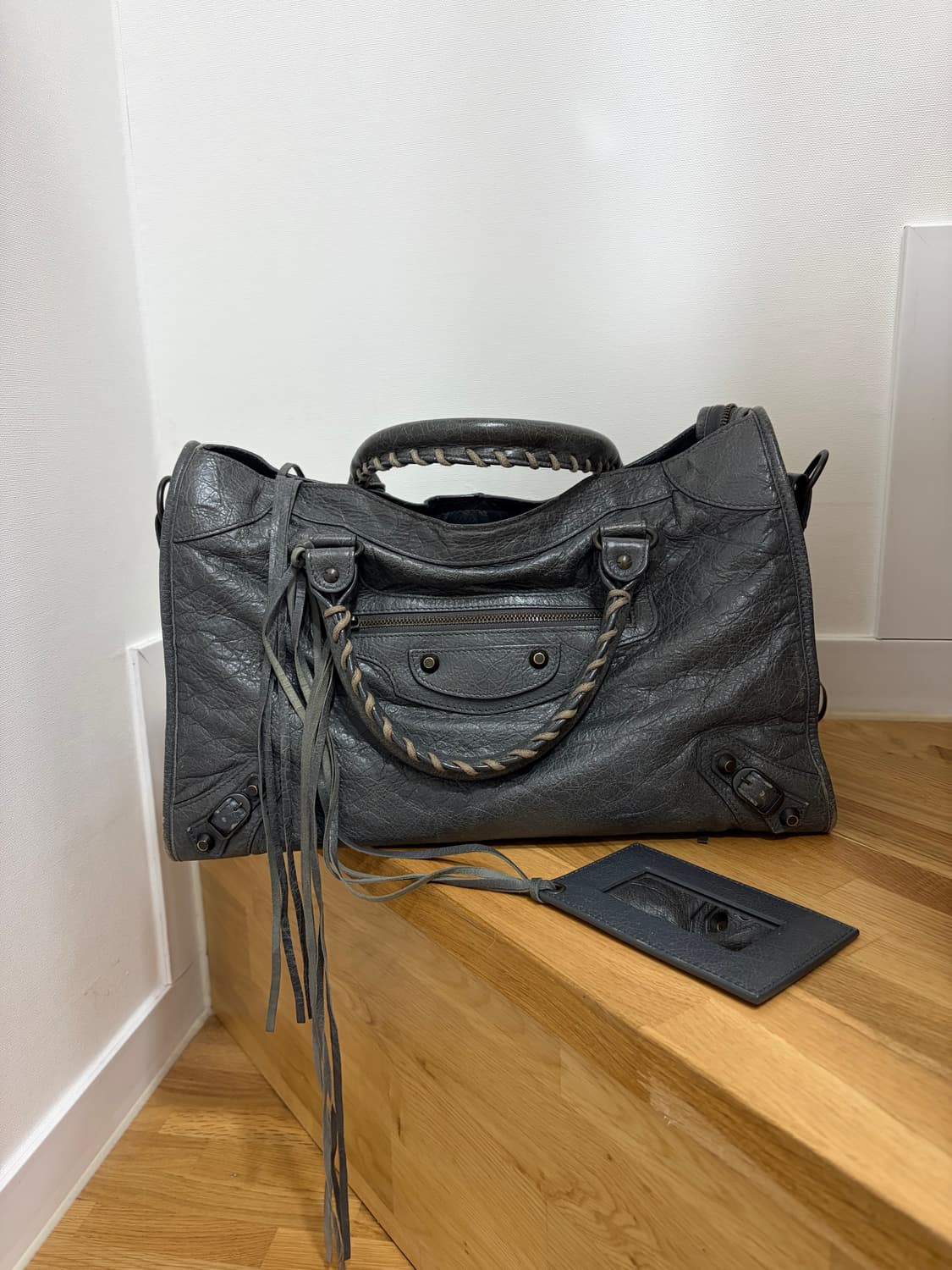 발렌시아가 balenciaga 모터백 미디움 상품이미지1