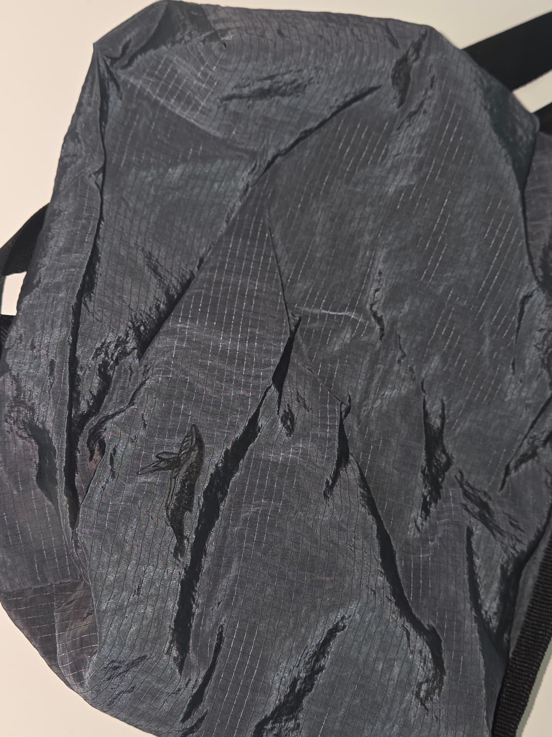 토마스모어 크로스백 차콜 상품이미지3