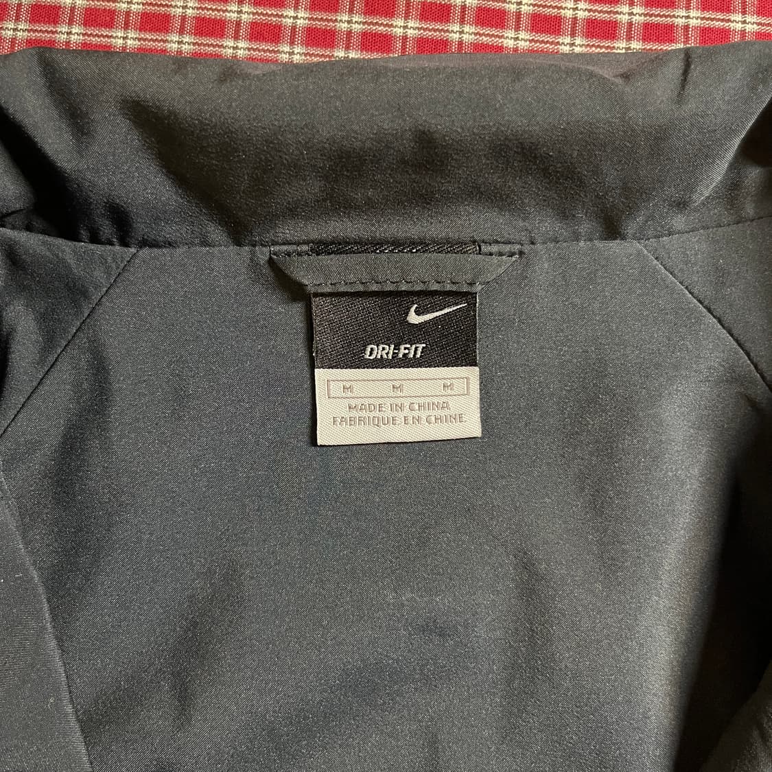 나이키 폴리쉘 바람막이 상품이미지5