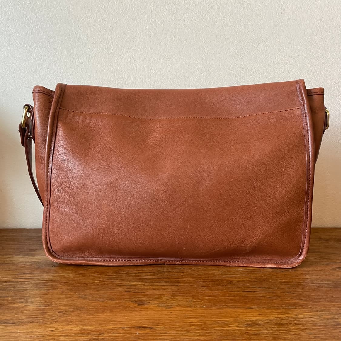 A.P.C. Leather Messenger Bag 상품이미지5