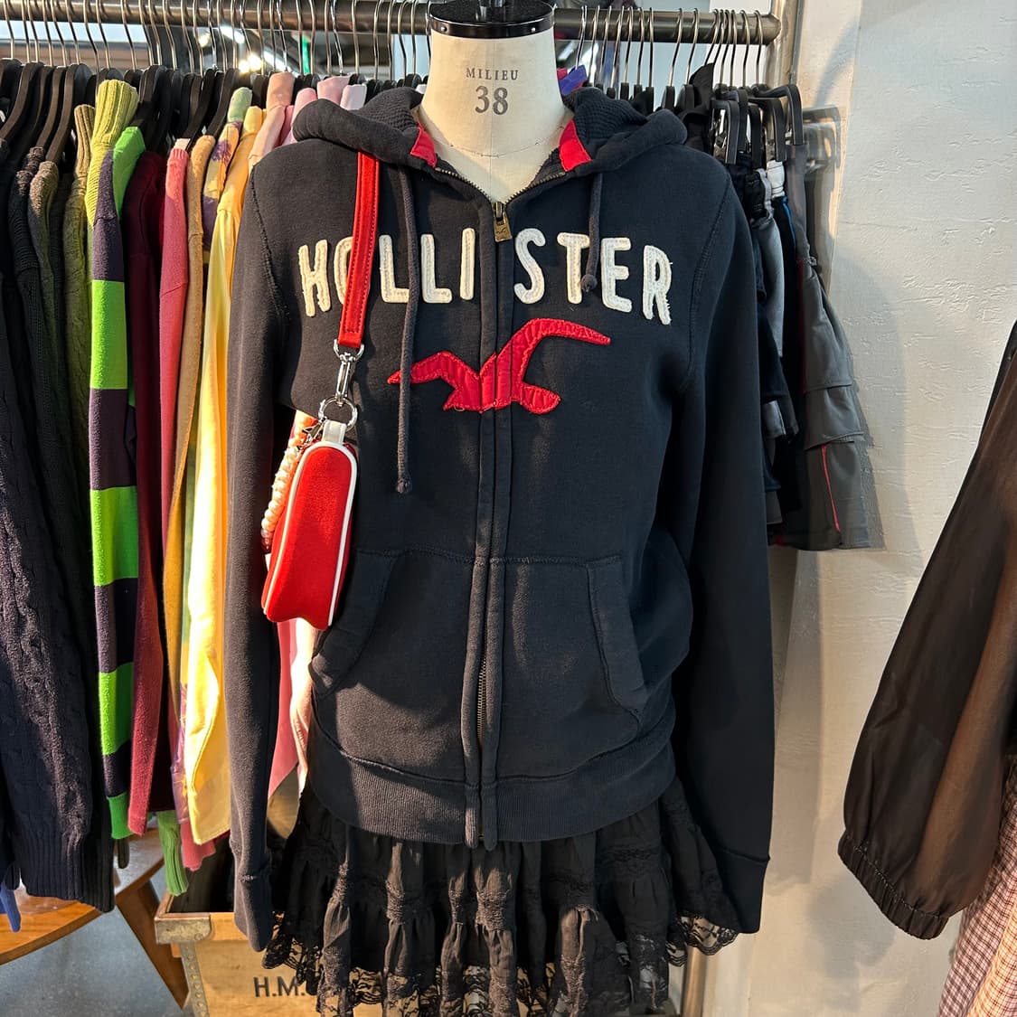 Hollister Black Zip-Up Hoodie 상품이미지2