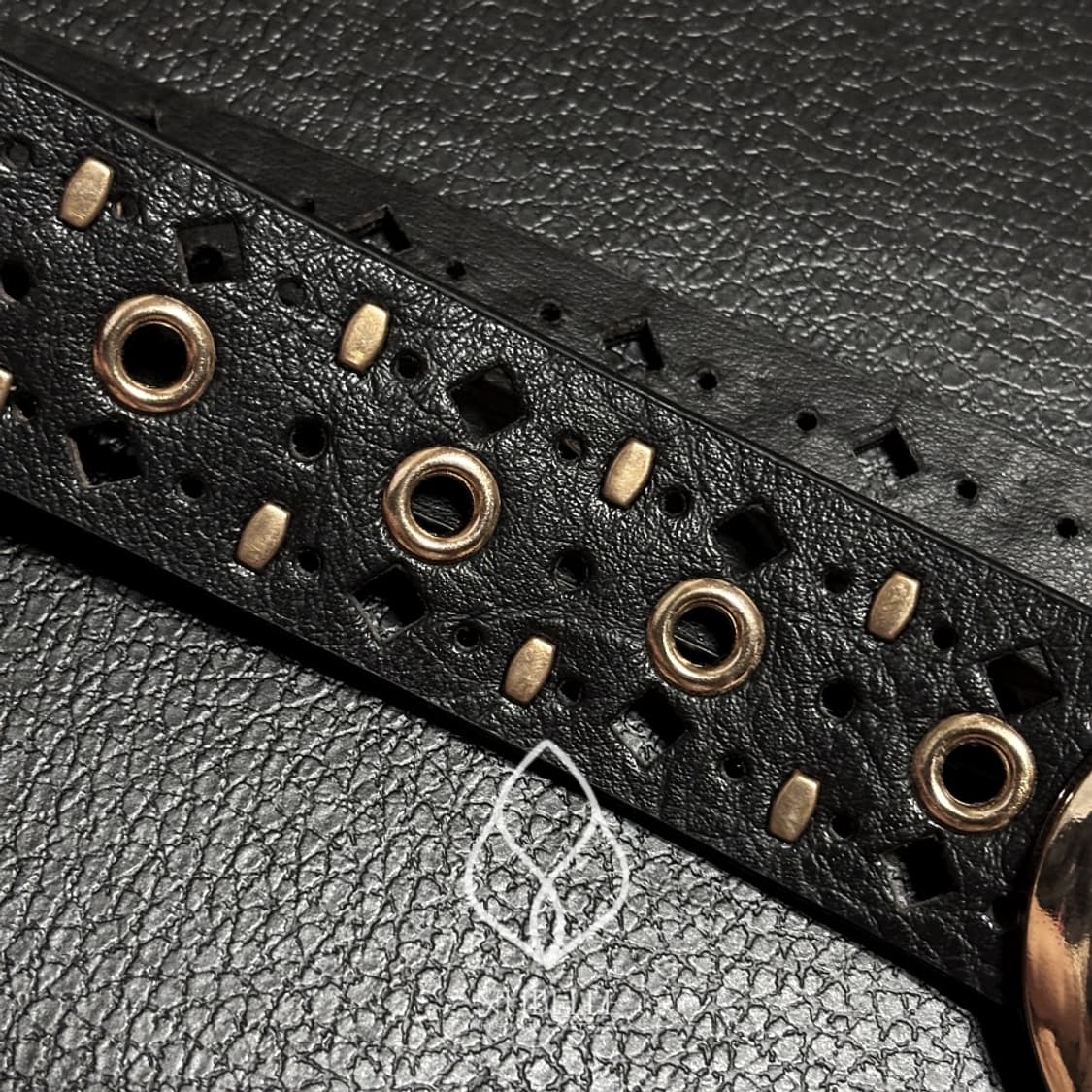 🌗 Golden punched belt / 에스닉 펀칭 골드버클 벨트 상품이미지7