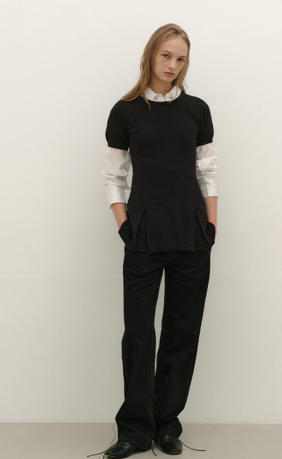 로우타이드 HALF SLEEVE FLARE KNIT [BLACK] 상품이미지1