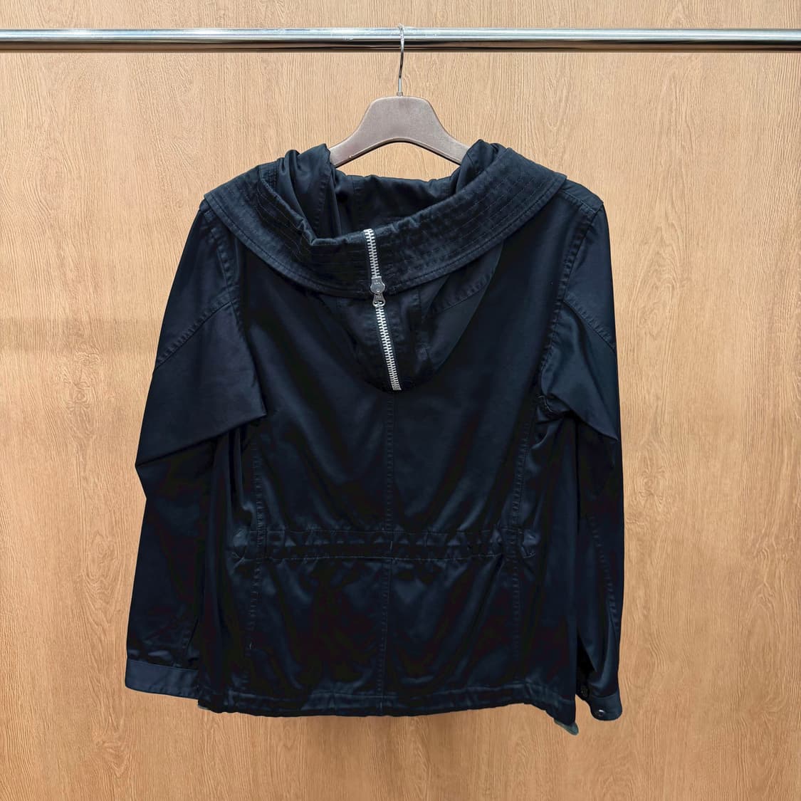 카반 드 주카 밀리터리 자켓 웨이스트 스트링 후드 지퍼 레귤러핏 블랙 상품이미지3