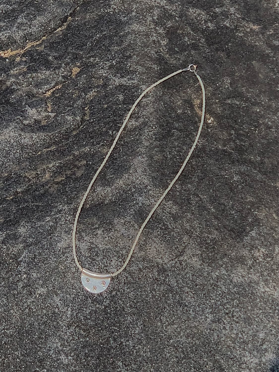 𝙗𝙚𝙩𝙬𝙚𝙚𝙣 𝘾 𝙖𝙣𝙙 𝙁 목걸이 상품이미지6