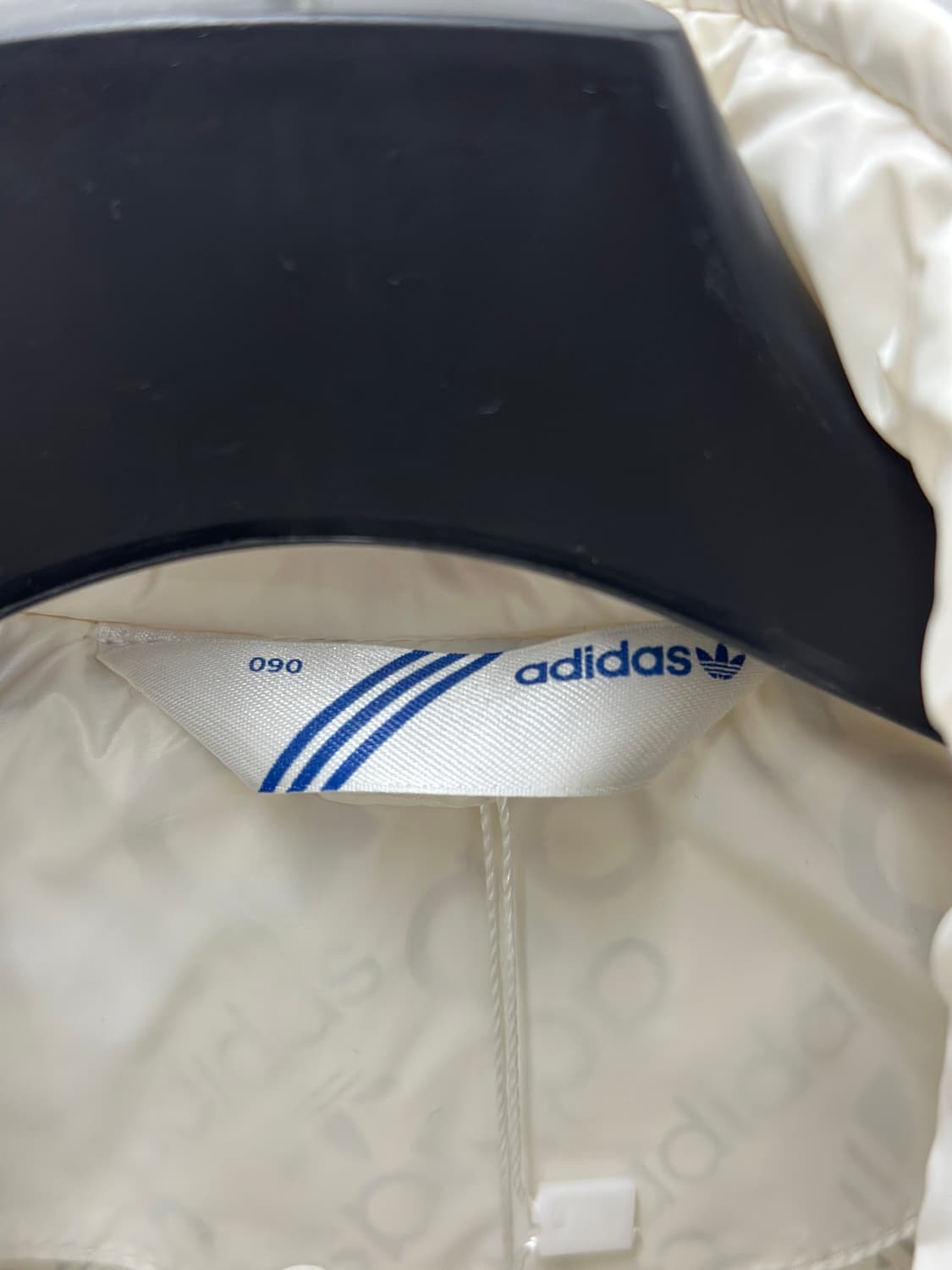 아디다스 화이트 스퀘어퀼팅 후드 점퍼 상품이미지6