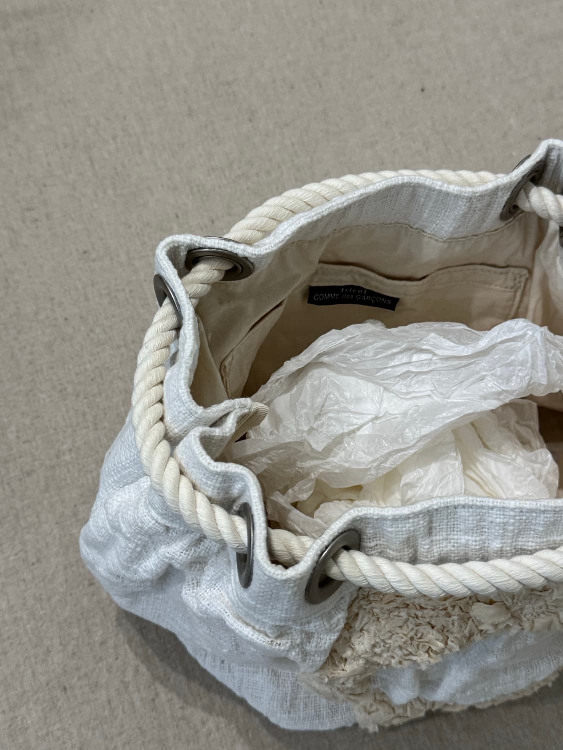 꼼데가르송 플라워 린넨 핸드백 상품이미지4