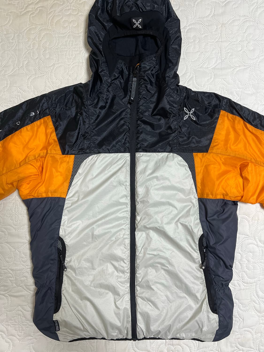 몬츄라 스카이 자켓 M 흰주 상품이미지1