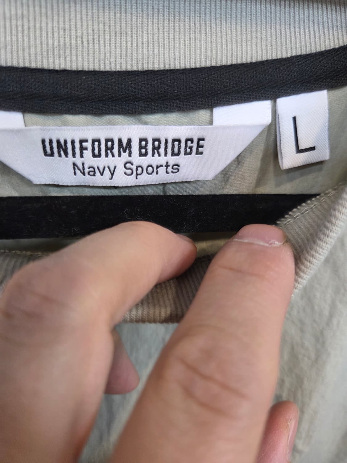 유니폼브릿지 navy sports 웜업 방풍 맨투맨 L 오버핏 상품이미지3