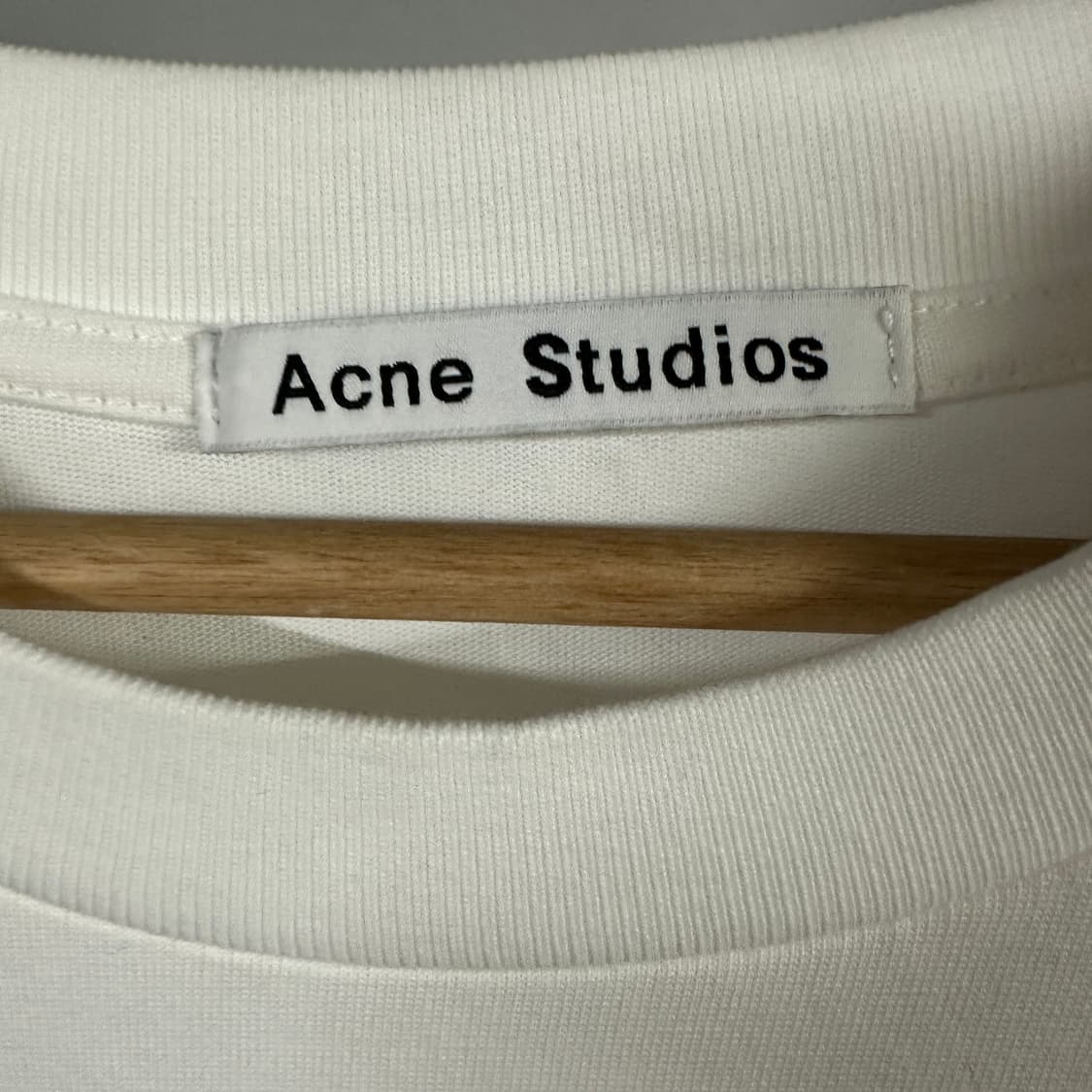 아크네 스튜디오 반팔 티셔츠 상품이미지2