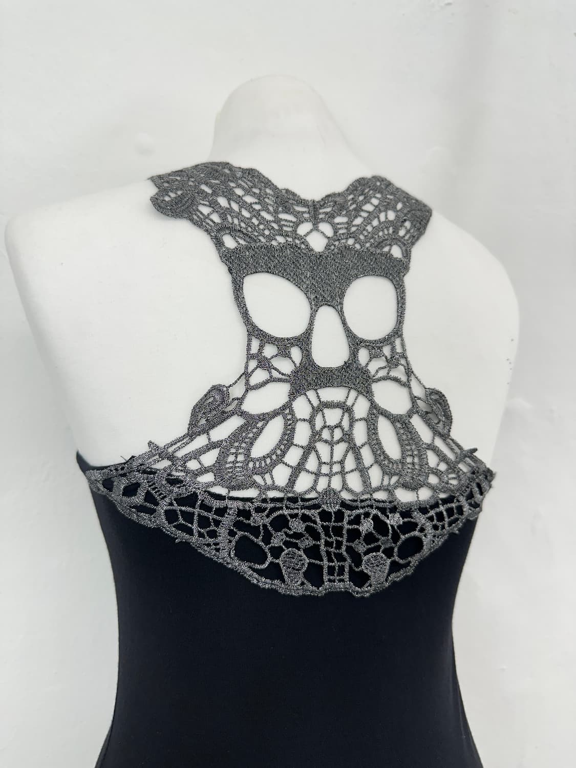 Skull Stud Lace-Back Tank Top 상품이미지8