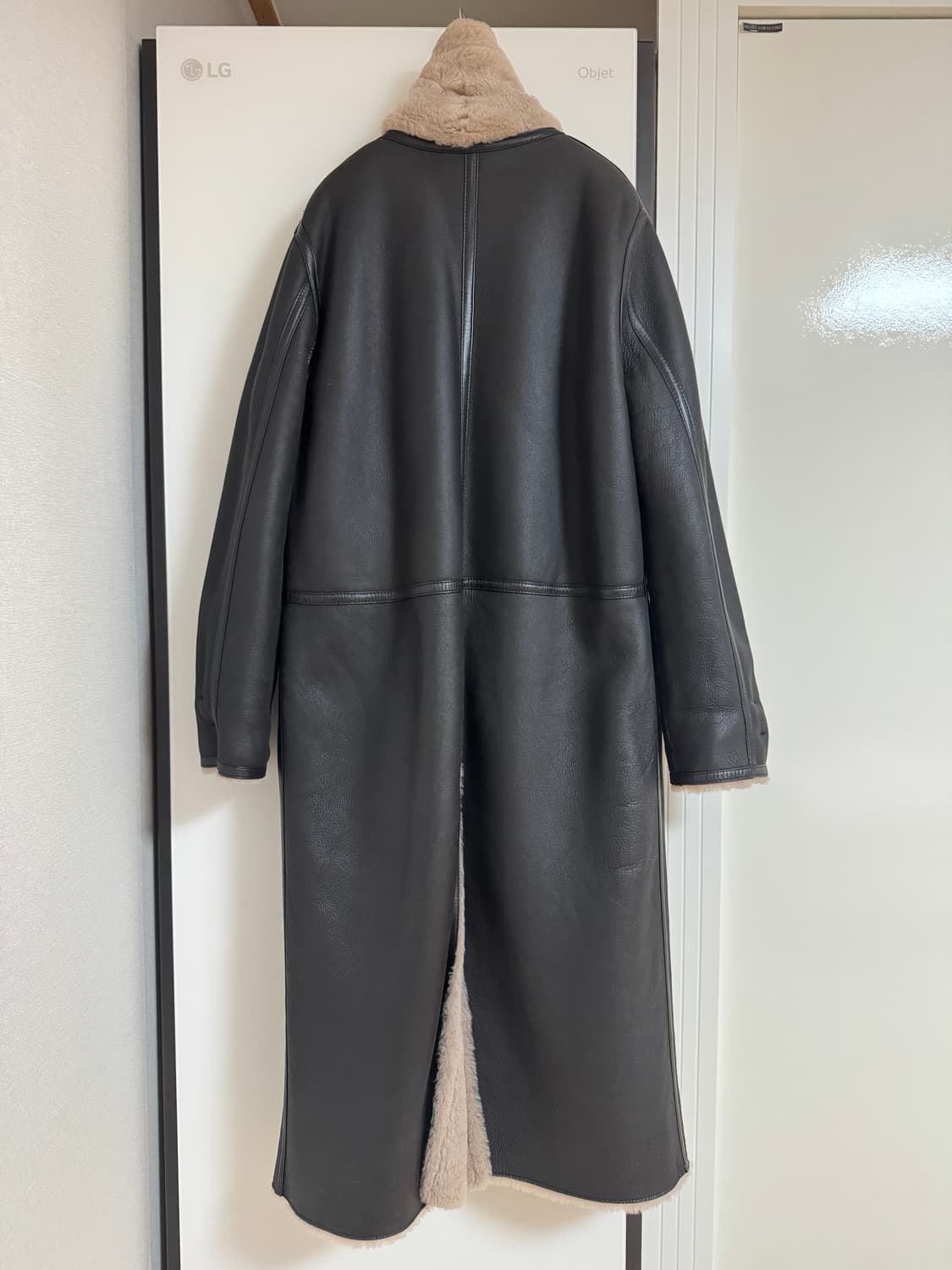 55 한섬 보브 VOV 리버시블 무스탕코트 상품이미지7