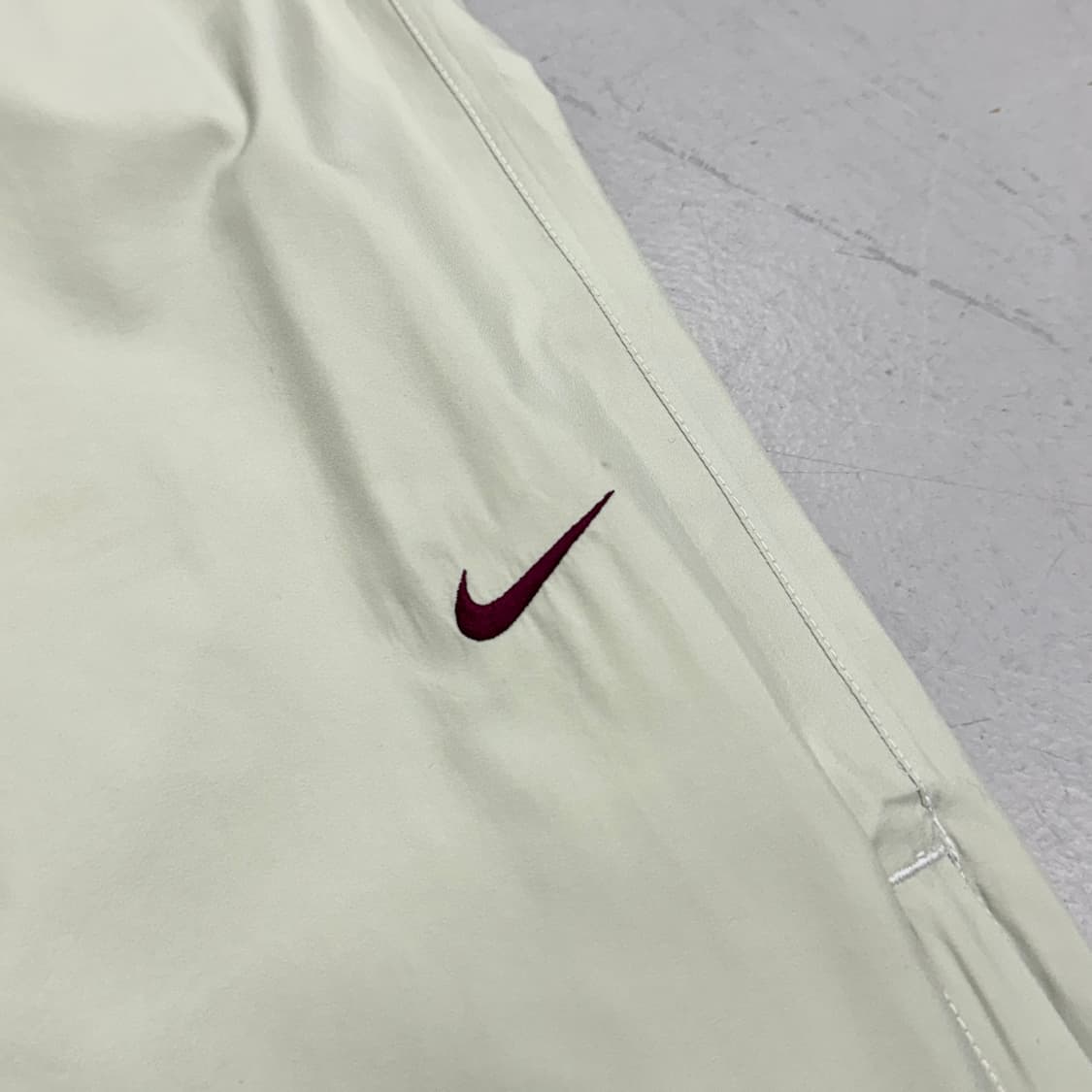 나이키 00s 스우시 올드스쿨 와이드 바람막이 트랙팬츠 상품이미지5