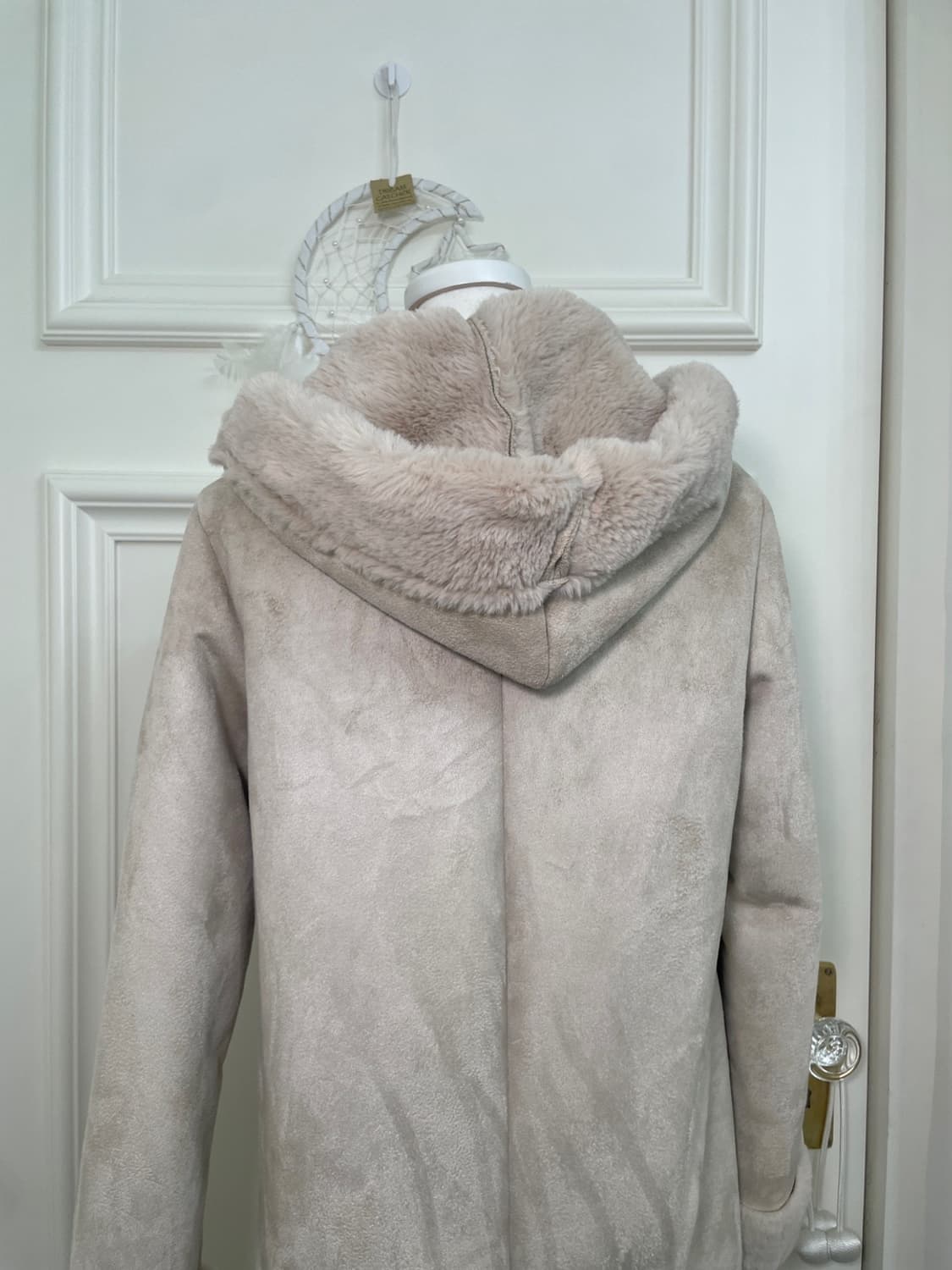 EARTH mute beige hook fur midi shearling 상품이미지4