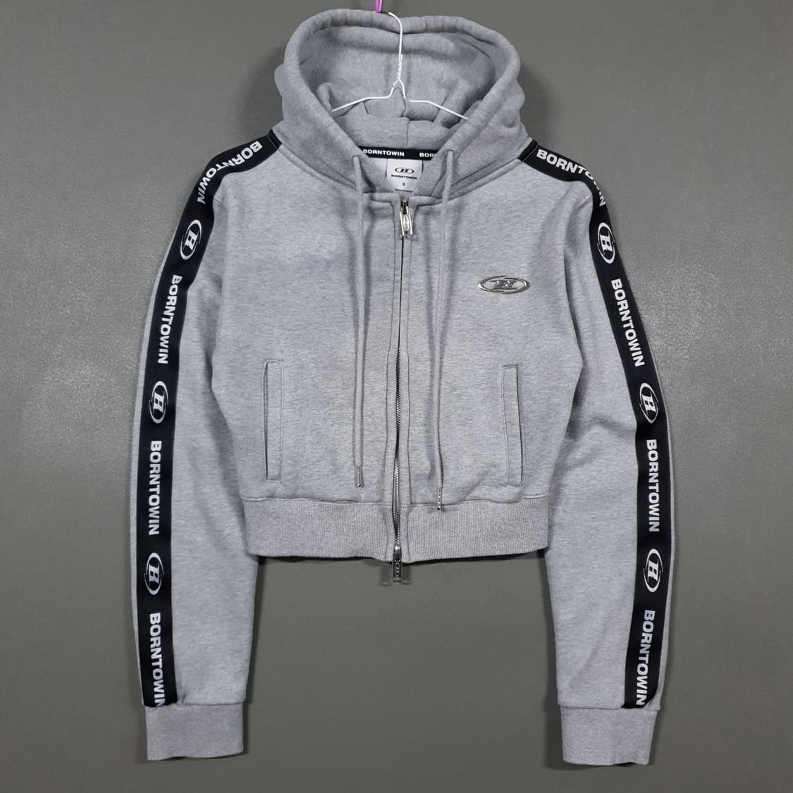 여성 55 본투윈 신형 24fw 크롬 B 블랙라인 크롭 후드집업 자켓 2 상품이미지2