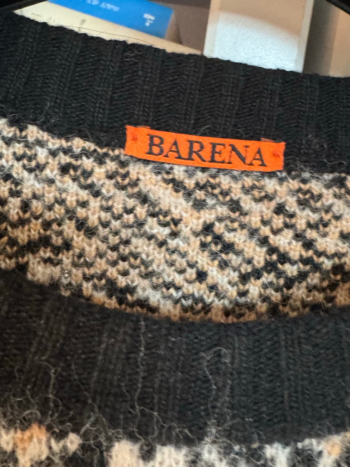 바레나 23fw 니트 상품이미지4