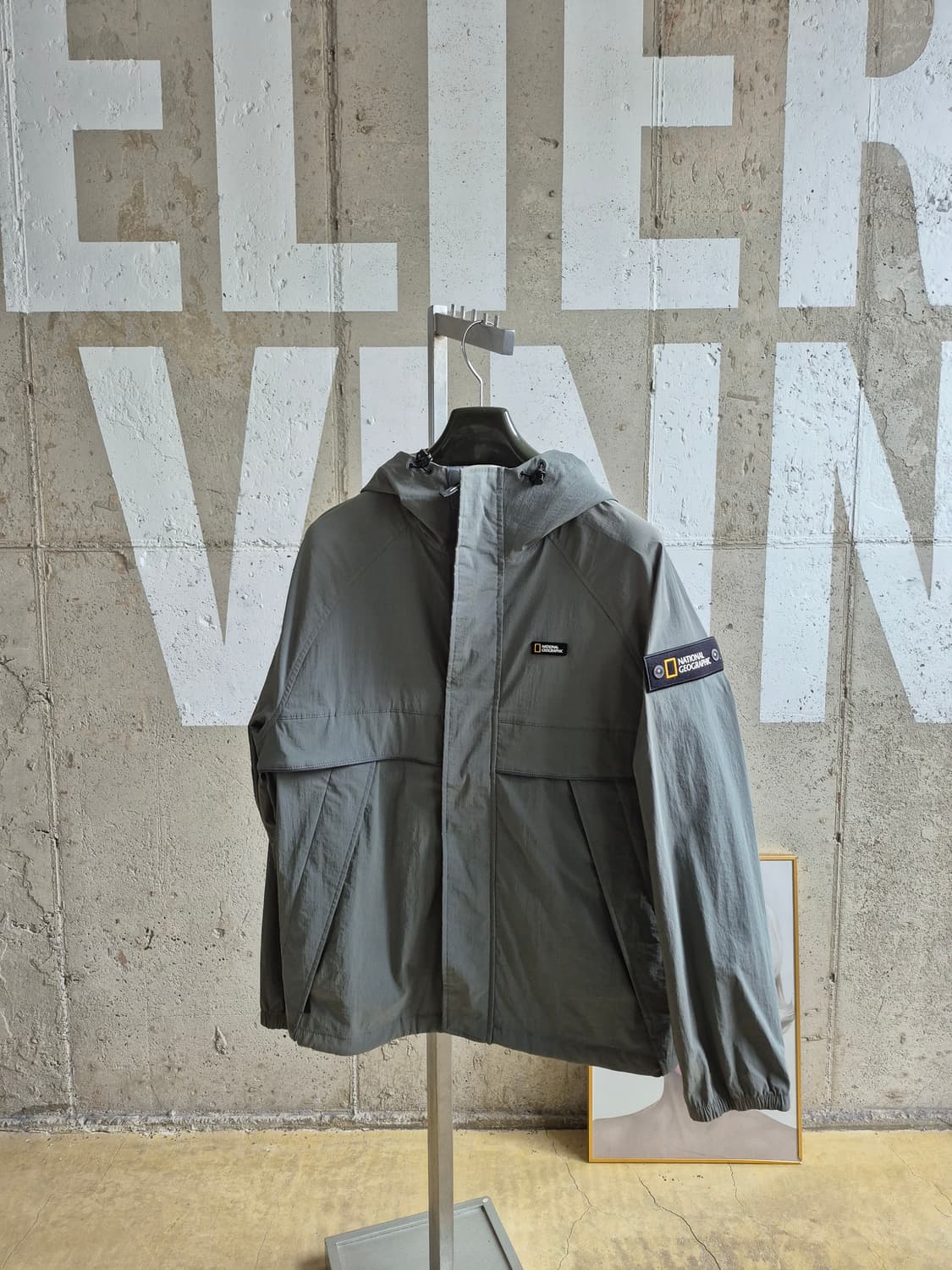 내셔널지오그래픽 후드 바람막이 자켓 상품이미지1