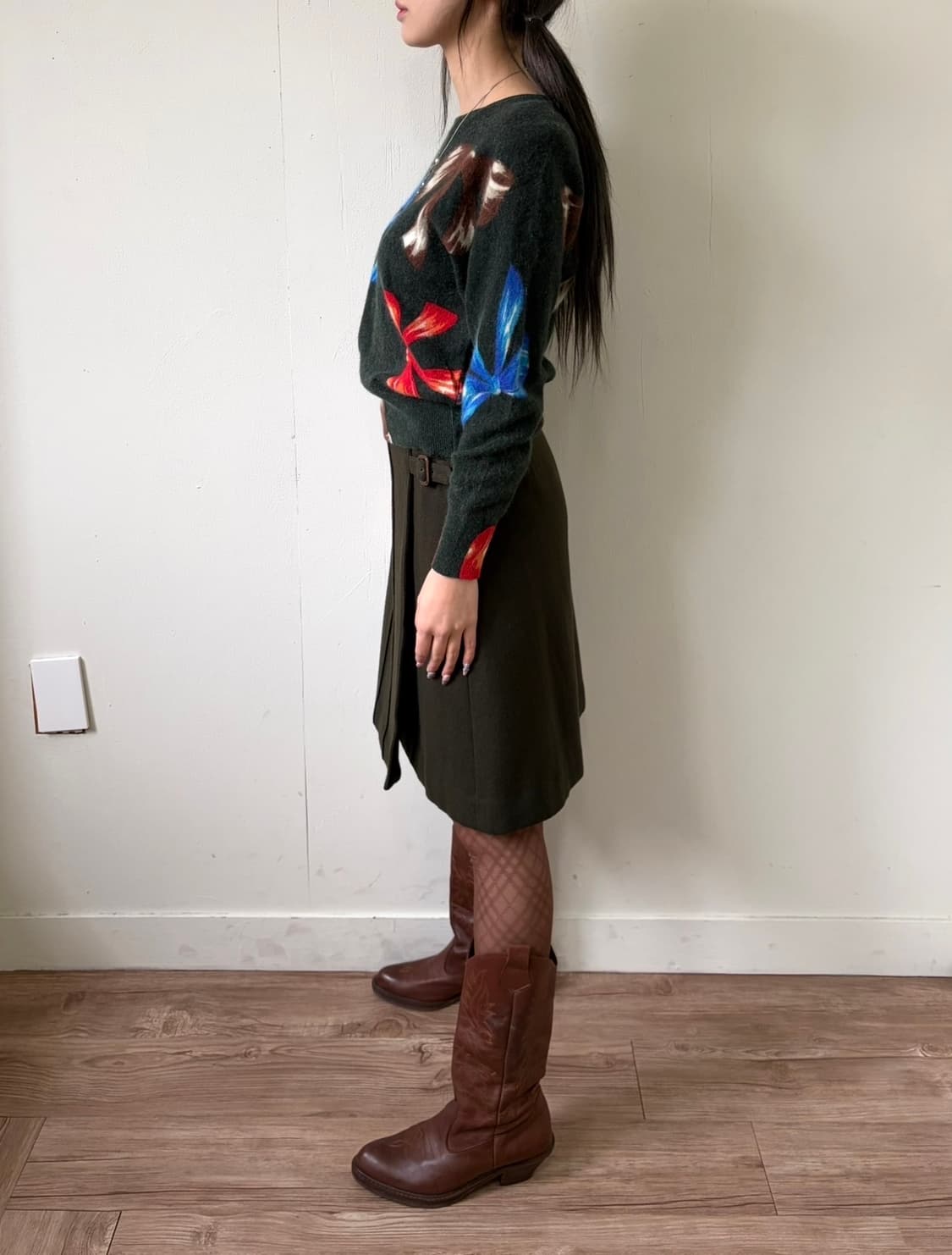 Chamois Royal 아트 리본스웨터 상품이미지8