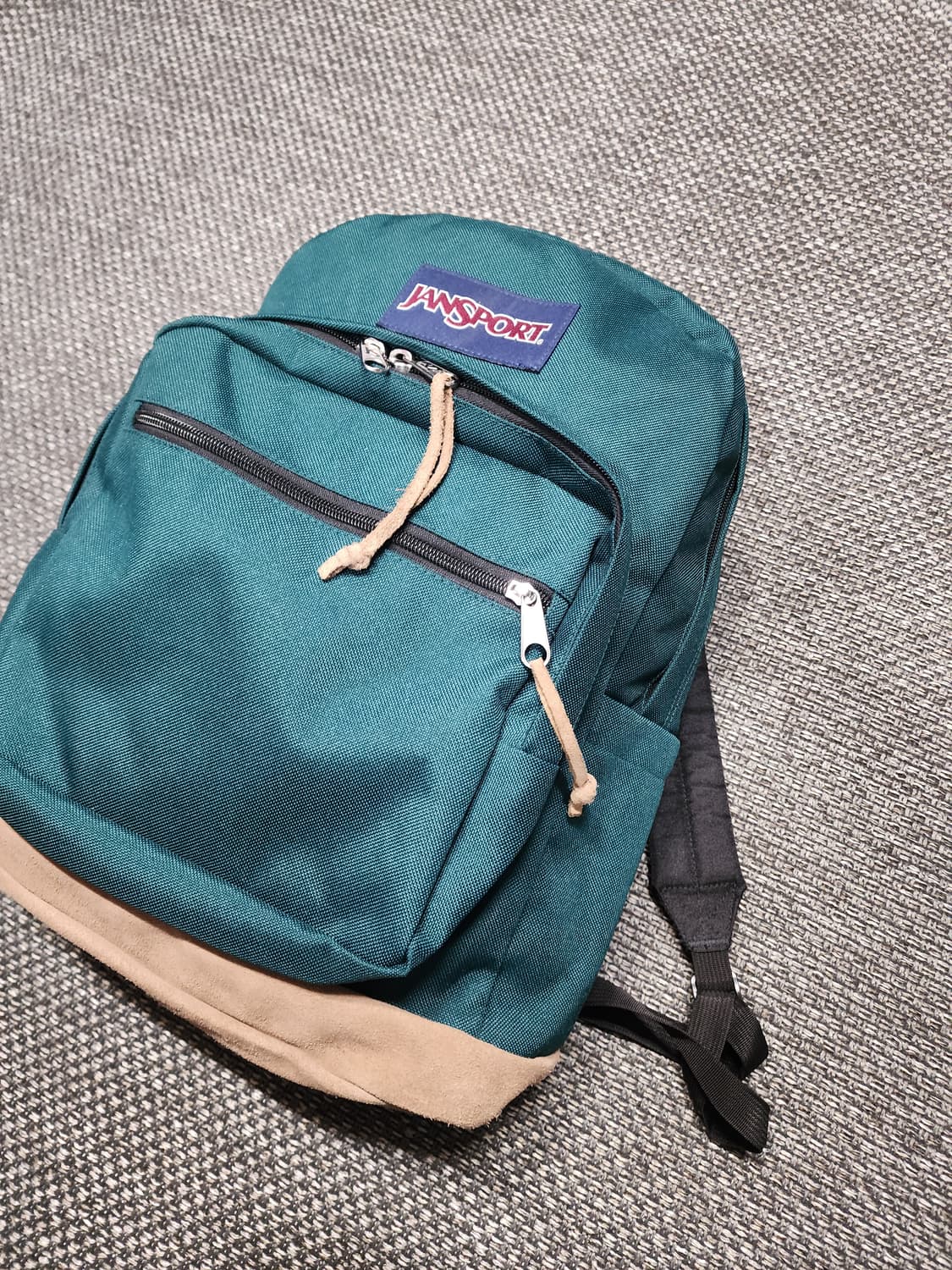 잔스포츠 라이트팩 백팩 딥 주니퍼  상품이미지4