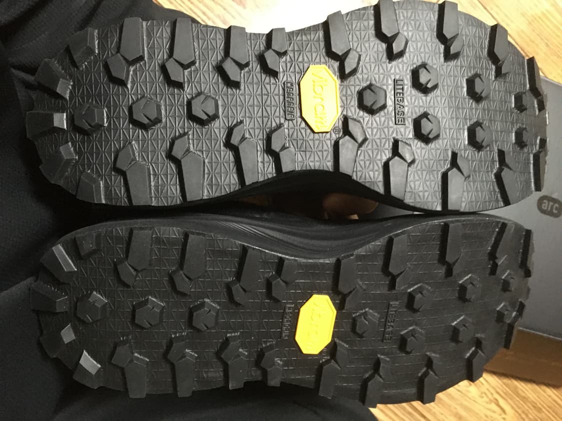 FILA x ARC FLOAT TR9 2.0 블랙 판매합니다 상품이미지7