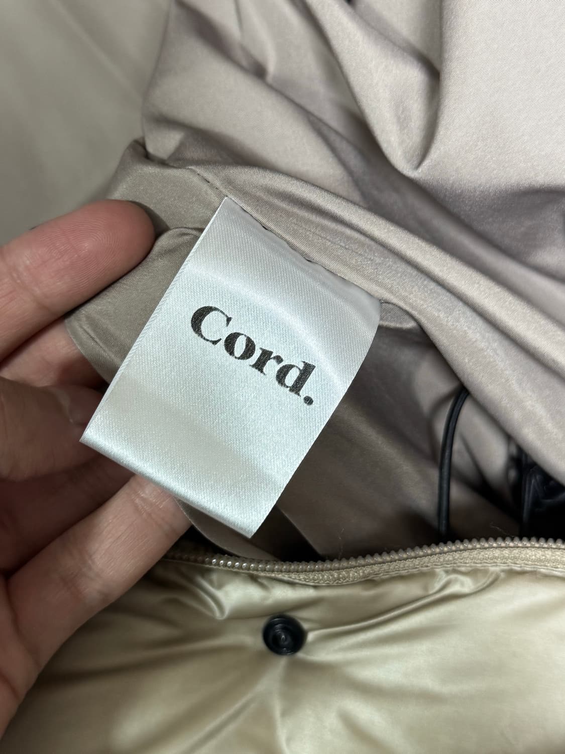 (L) cord 코드 실버베이지 다운 점퍼 상품이미지5
